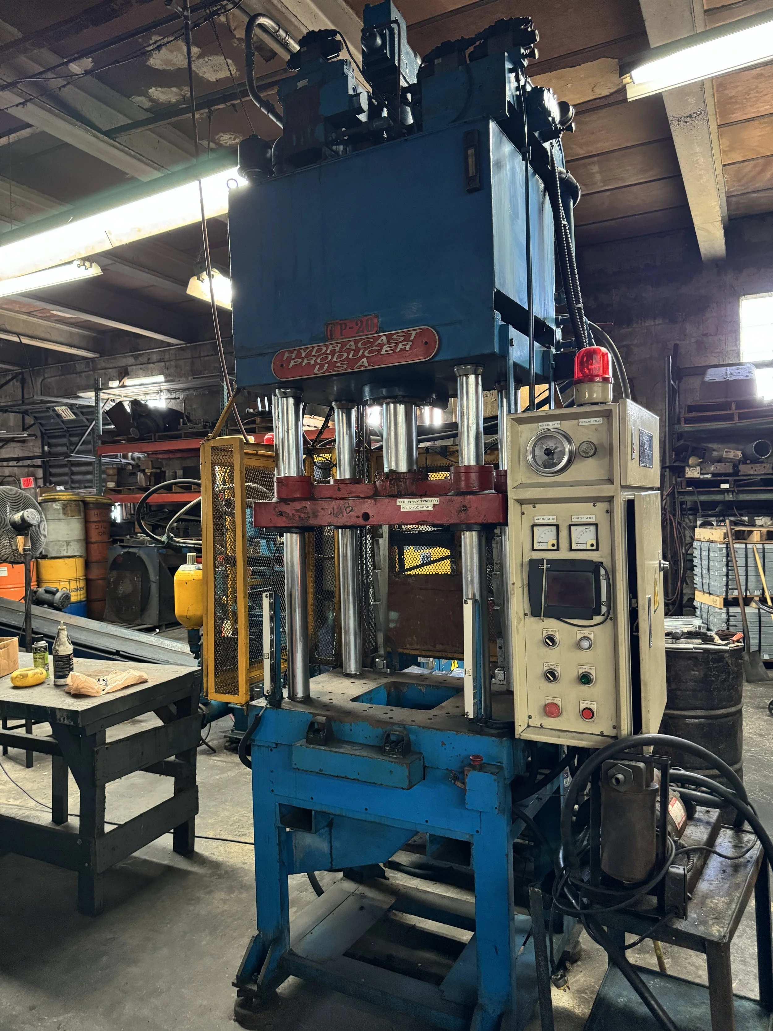 2002 Producer Model TP-20 20 Ton Top Mounted Hydraulic Trim Press