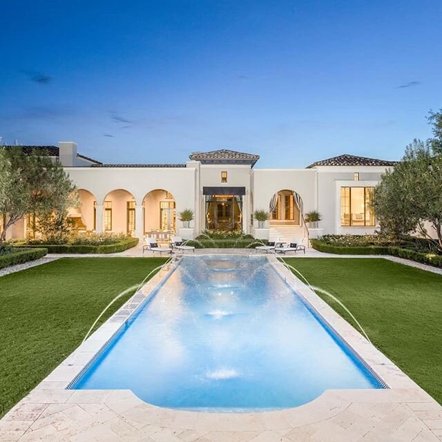 $7,500,000 | Silverleaf | Scottsdale

Sheer splendor and classic elements of design, characterize the eye-catching Mediterranean Salcito custom built home located in Horseshoe Canyon. Formal entry greets you with spectacular mountain views and a rich