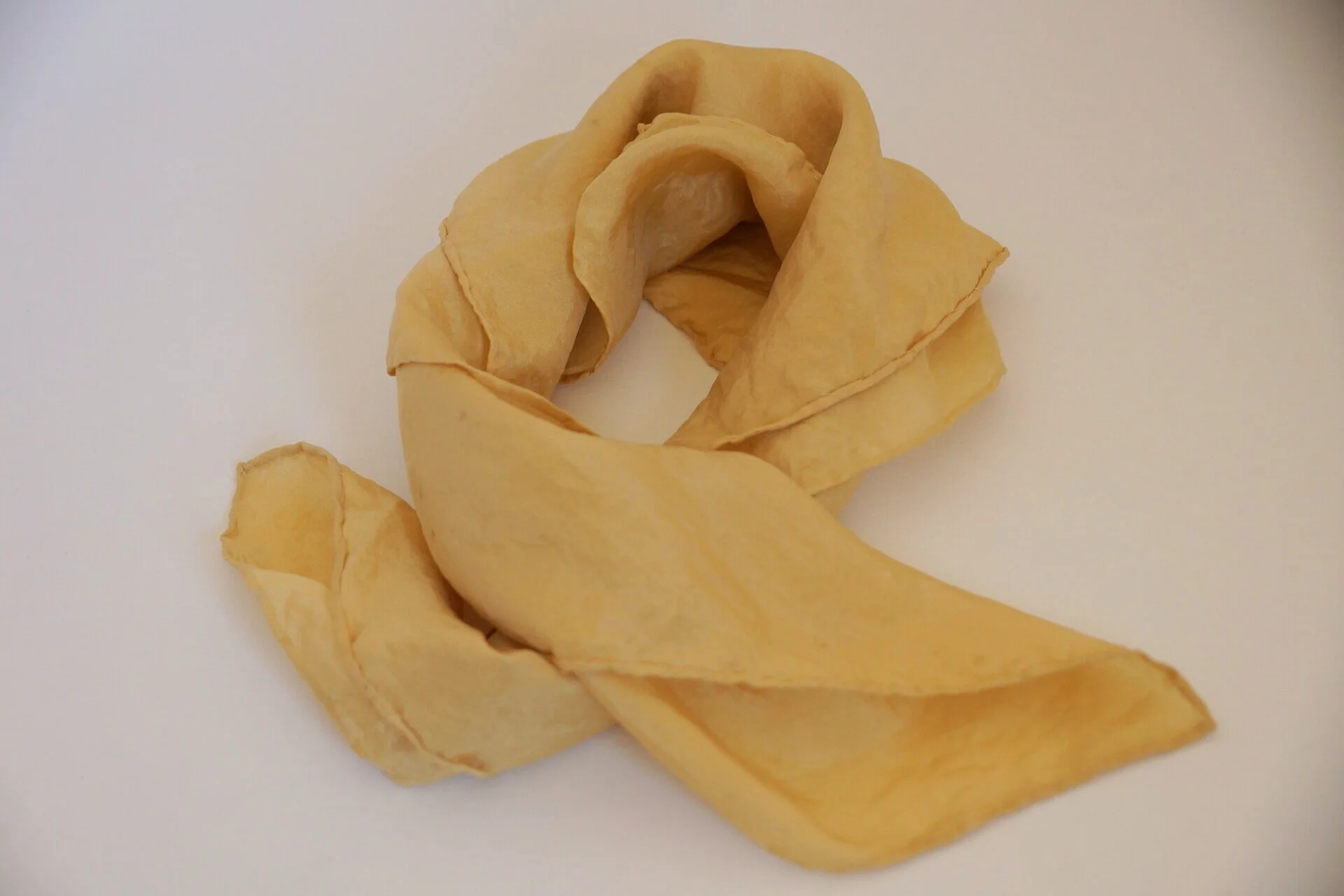 Old dye silk square small 