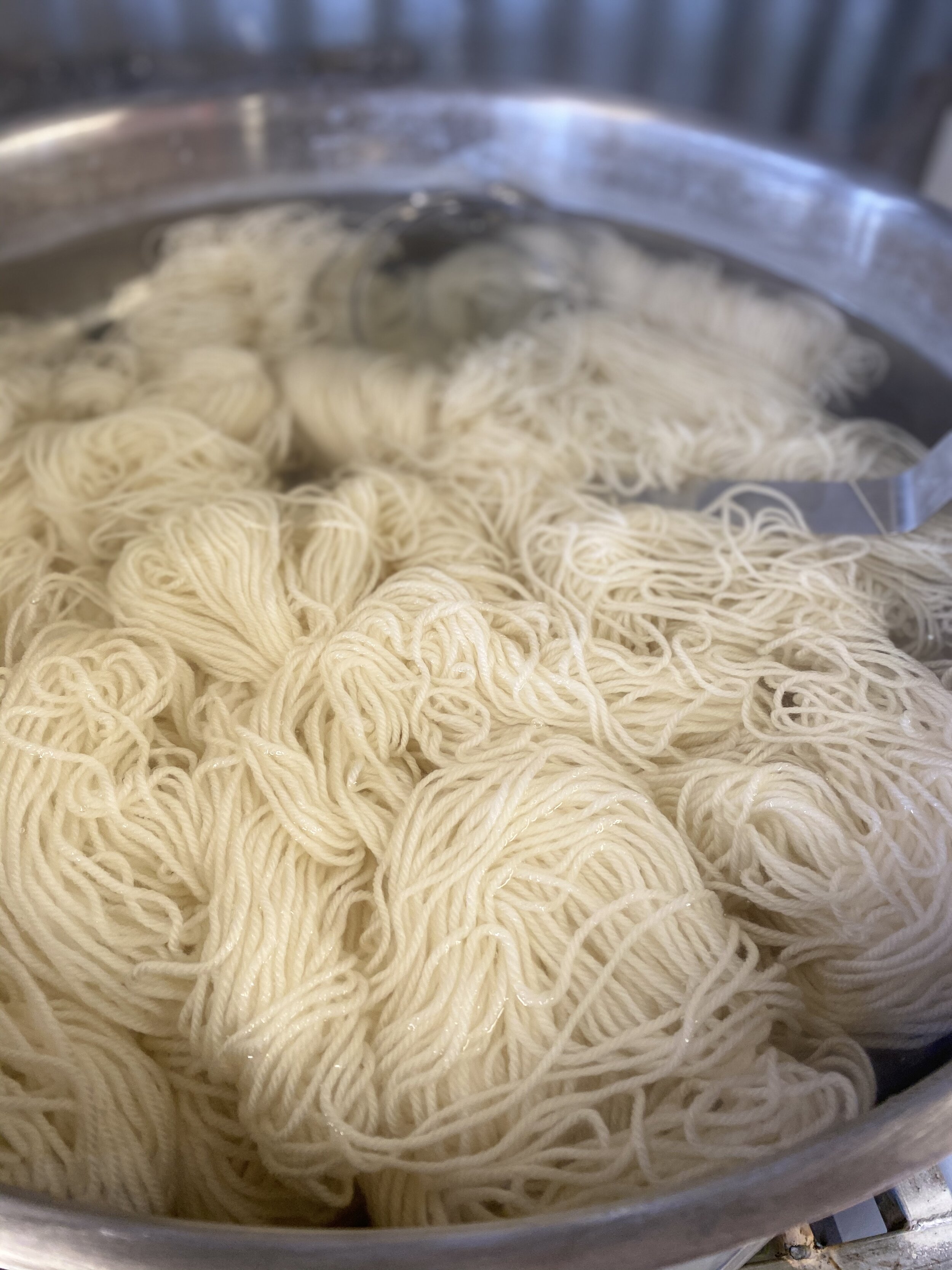 Soaking wool pre-dye