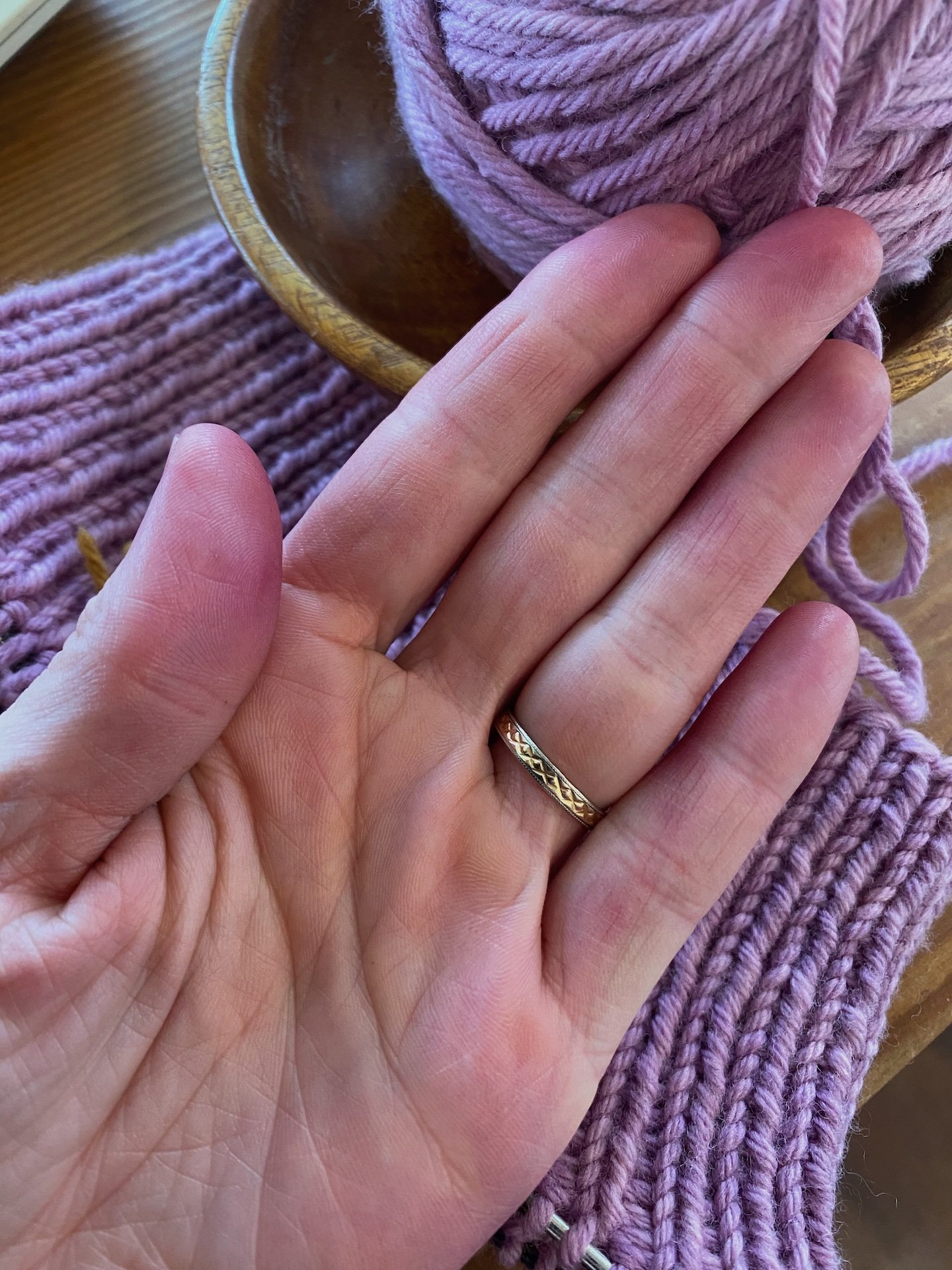 mild crocking cochineal