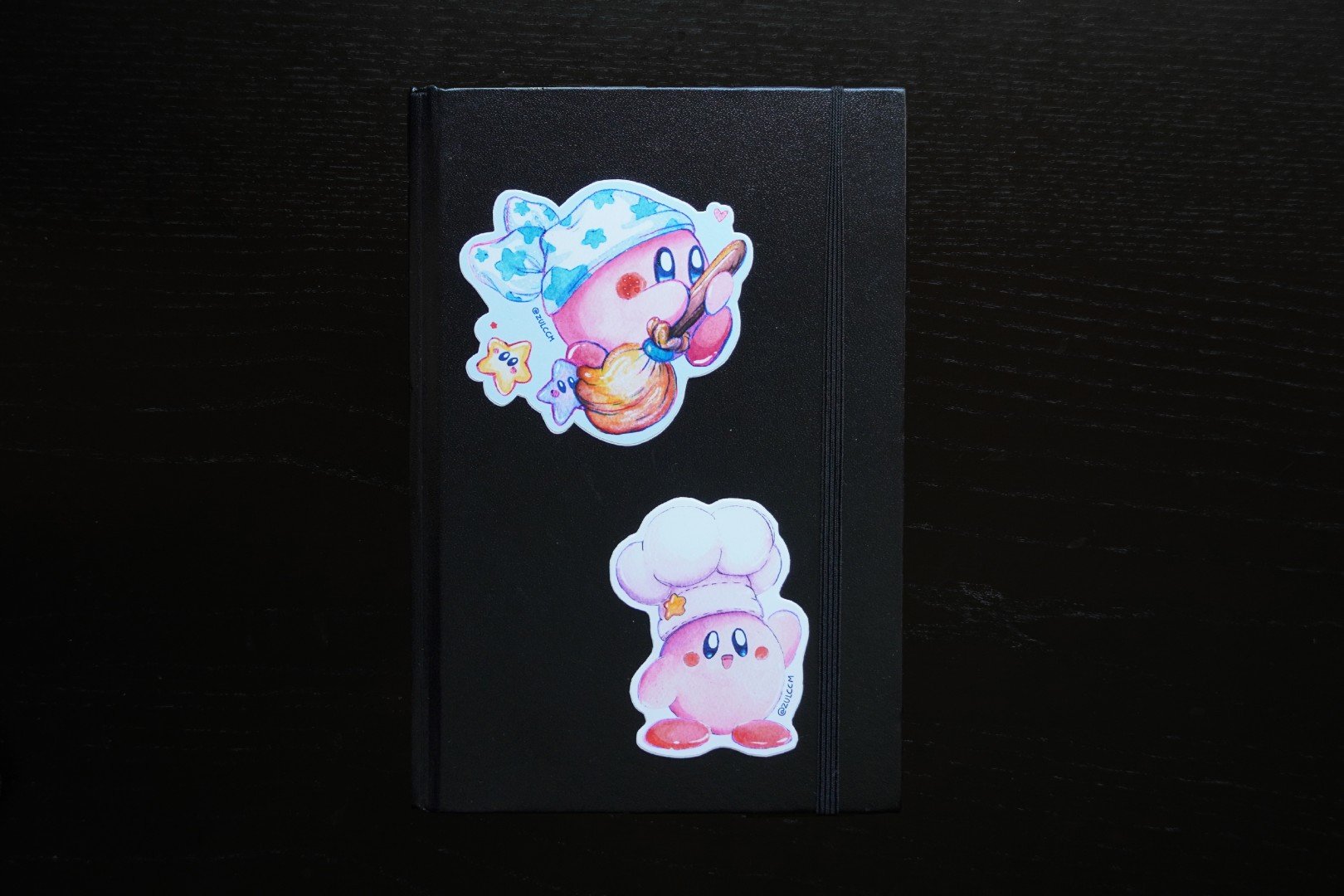 Foto de Produto _ Sticker _ Kirby _ Kirby Clean and Kirby Cook 3 (Grande).jpg