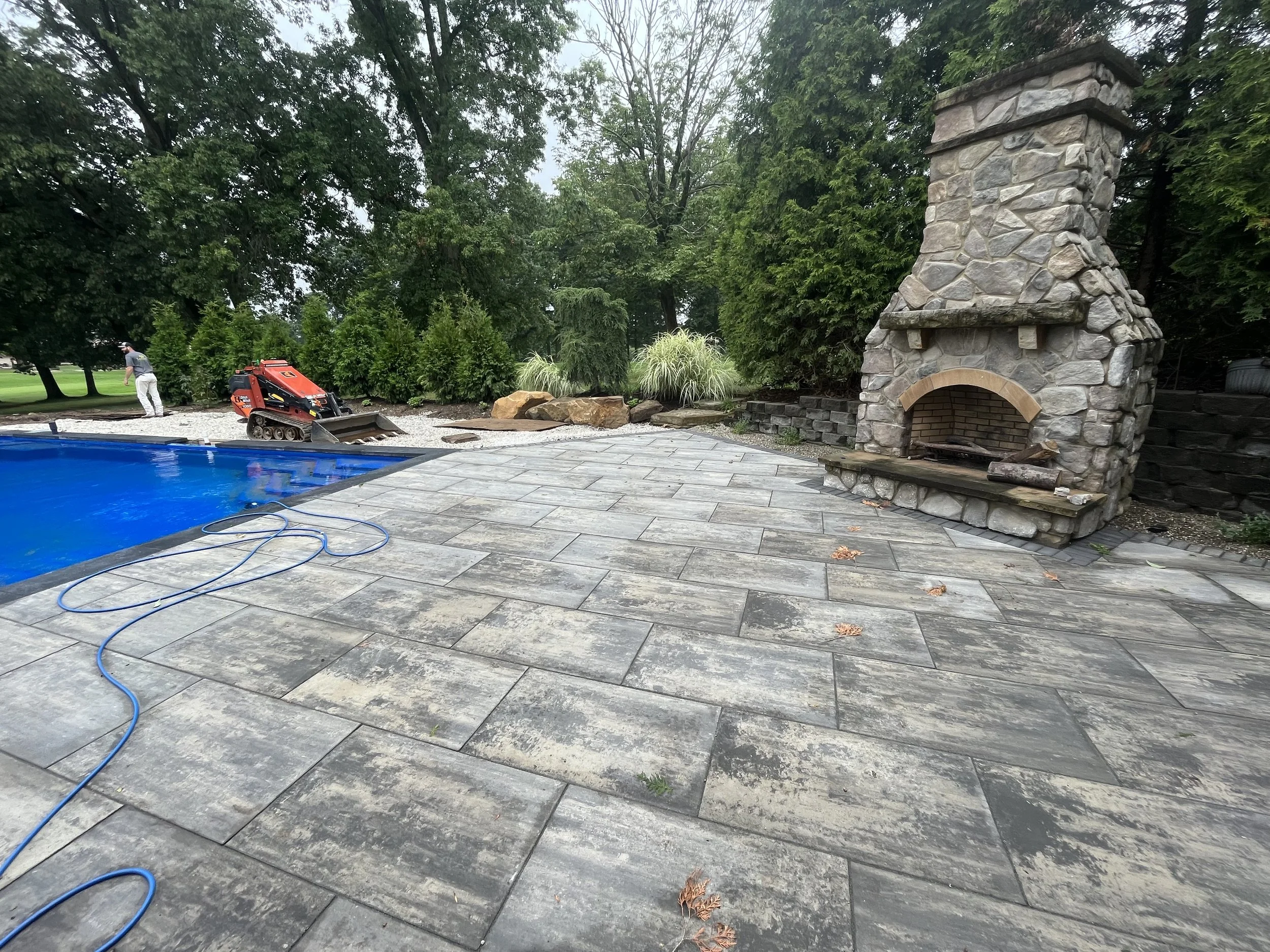 Enjoy Toasty Fireside Chats With an Outdoor Fireplace in Uniontown, OH