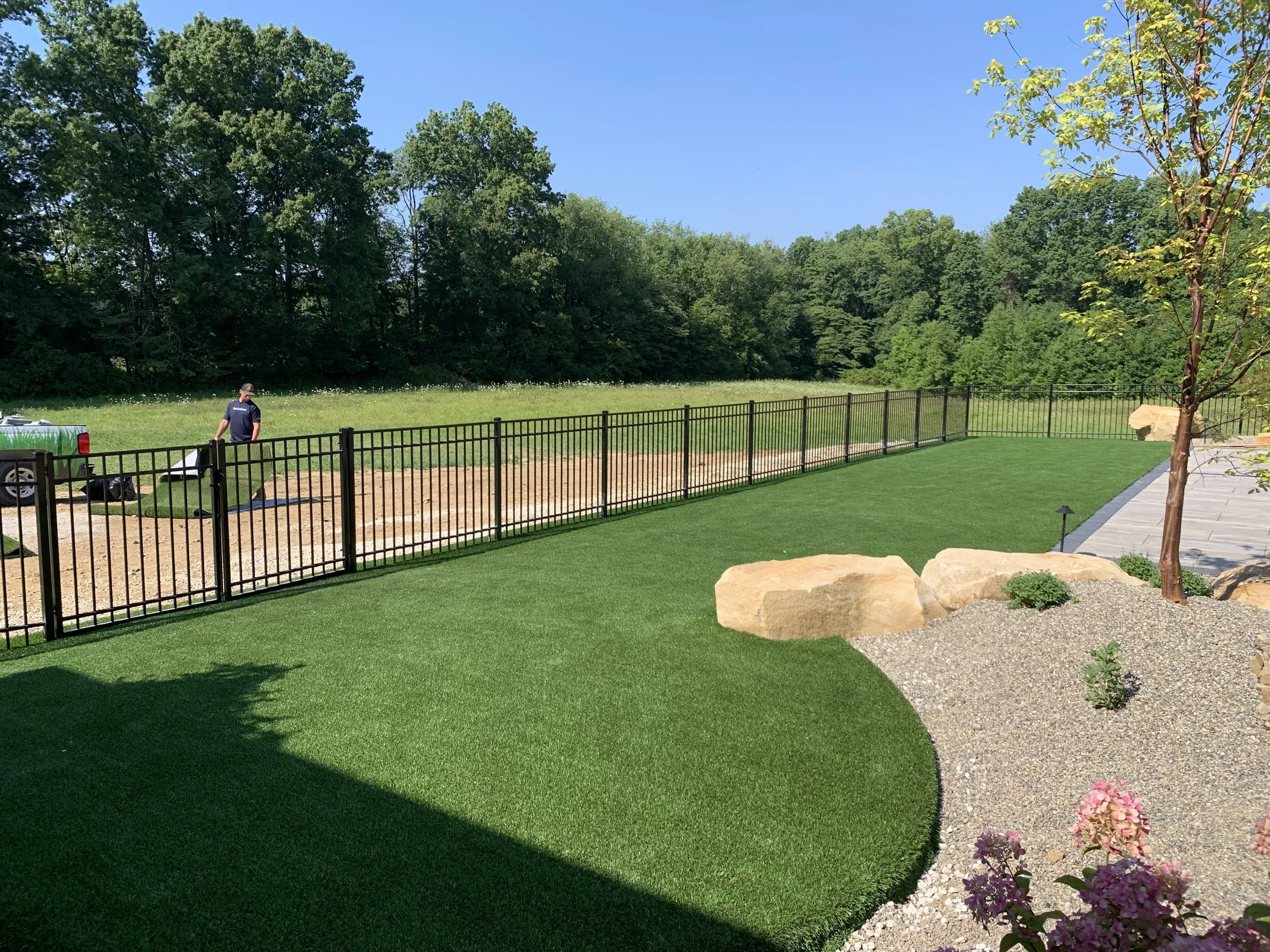 How to Choose the Right Fence Company for Your Property in New Franklin, OH: A Homeowner’s Guide