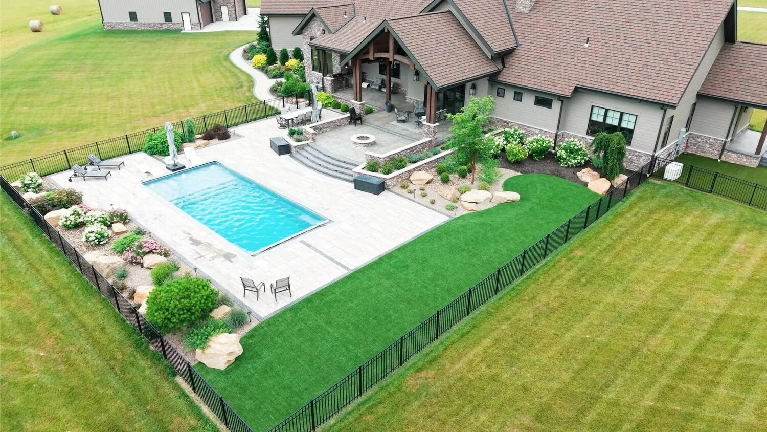 Custom Landscape Design Enhancing Outdoor Living in UnionTown, OH