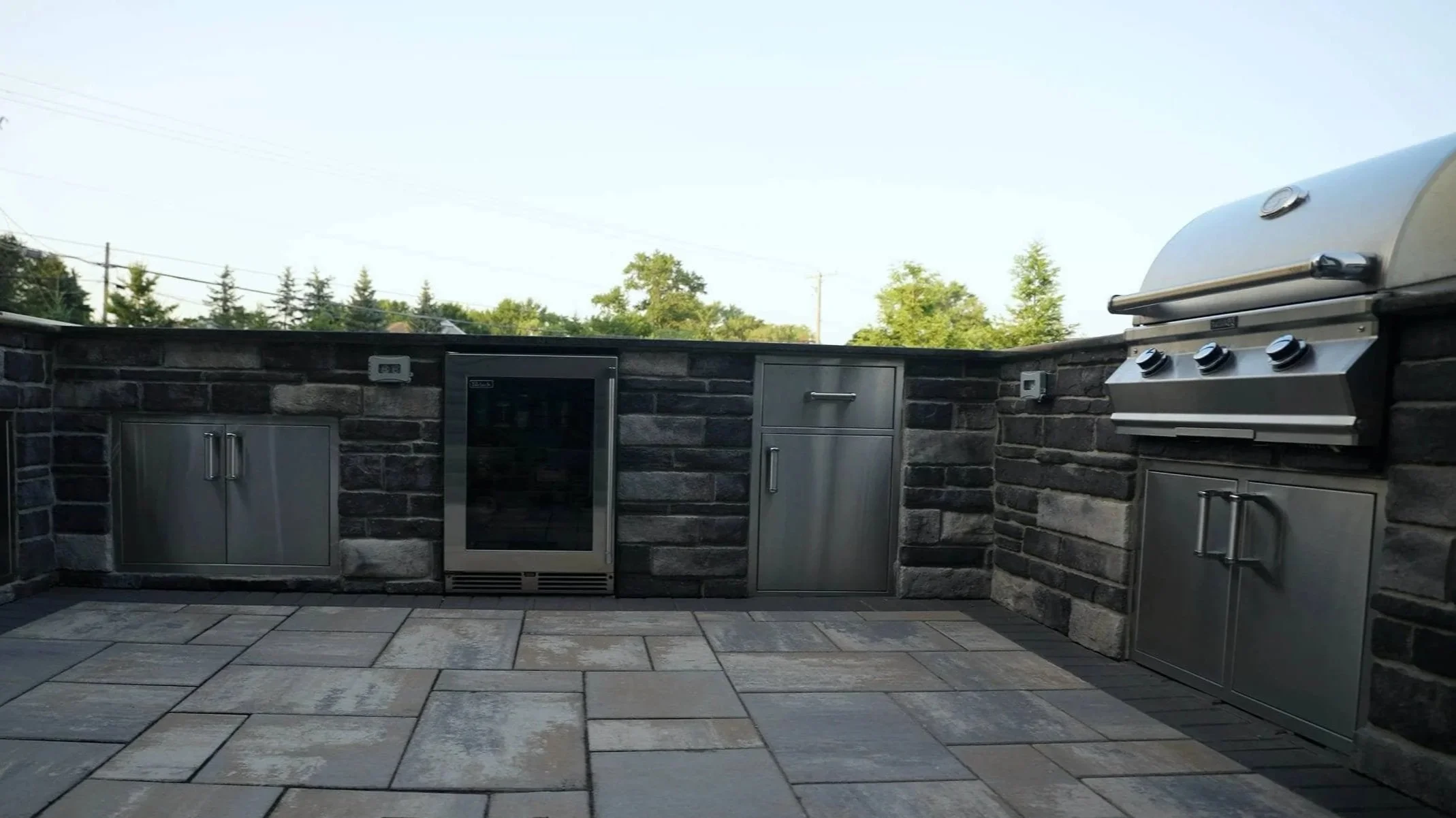 Outdoor Kitchen Contractor vs. General Landscaper in Canton, OH: Why the Difference Matters
