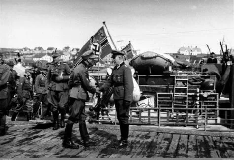 Bilder etc_Page_17_Image_0002.jpg