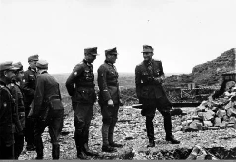 Bilder etc_Page_17_Image_0003.jpg