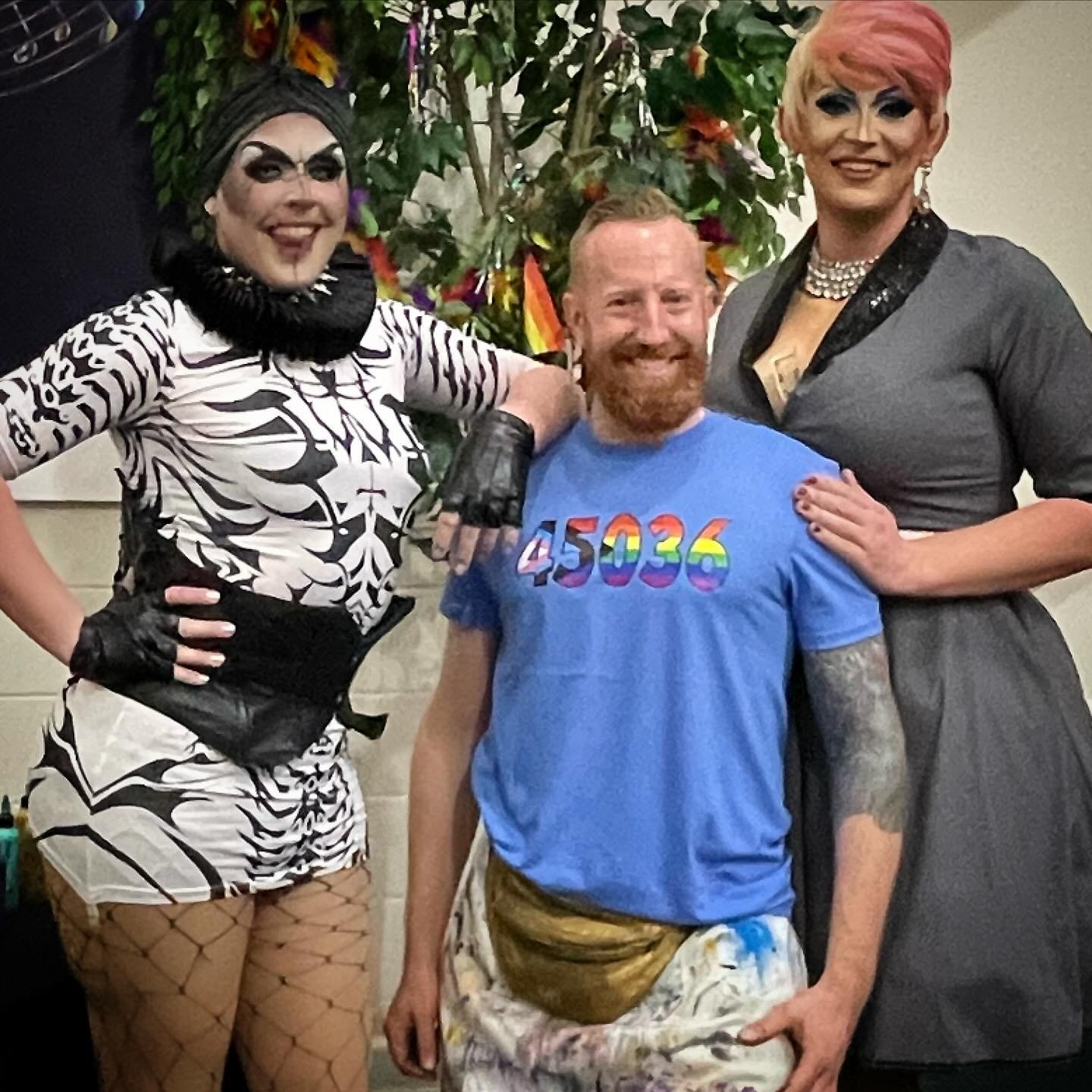 @lebanon_oh_pride hosted a paint and sip featuring drag performers with a sold out crowd. Thank you to @roxiedmocracy and @stixenstones for your performances as well as your ability to fill a space with the type of confidence and love that our commun