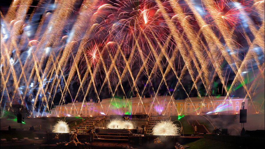 PHOENIX Pyro Xcess Grand Finale with Fireworks, G-20 Summit, St. Petersburg, Russia (Copy)