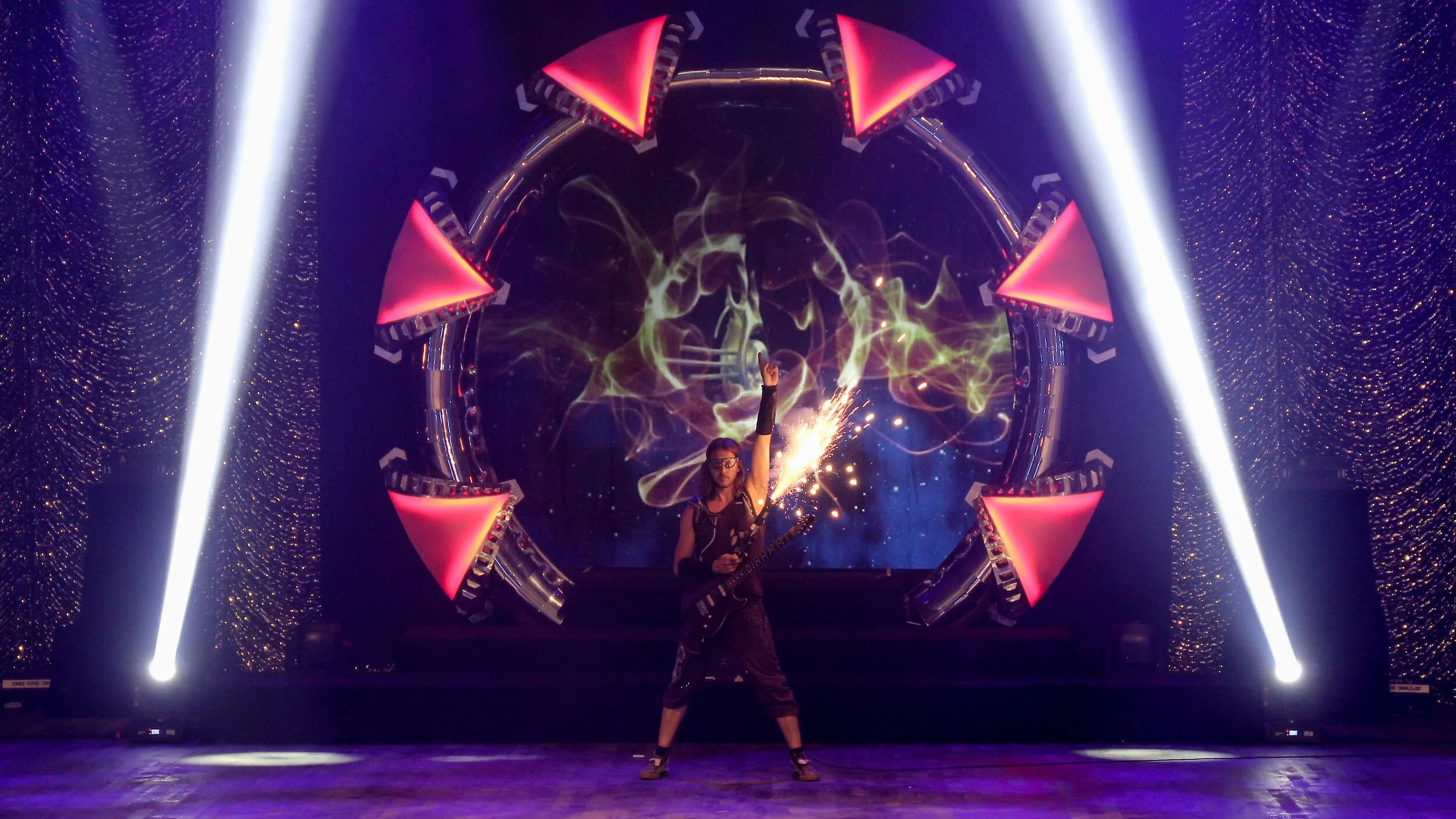 PHOENIX Pyro Guitar in Front of Stargate, Expo Antalya, Turkey