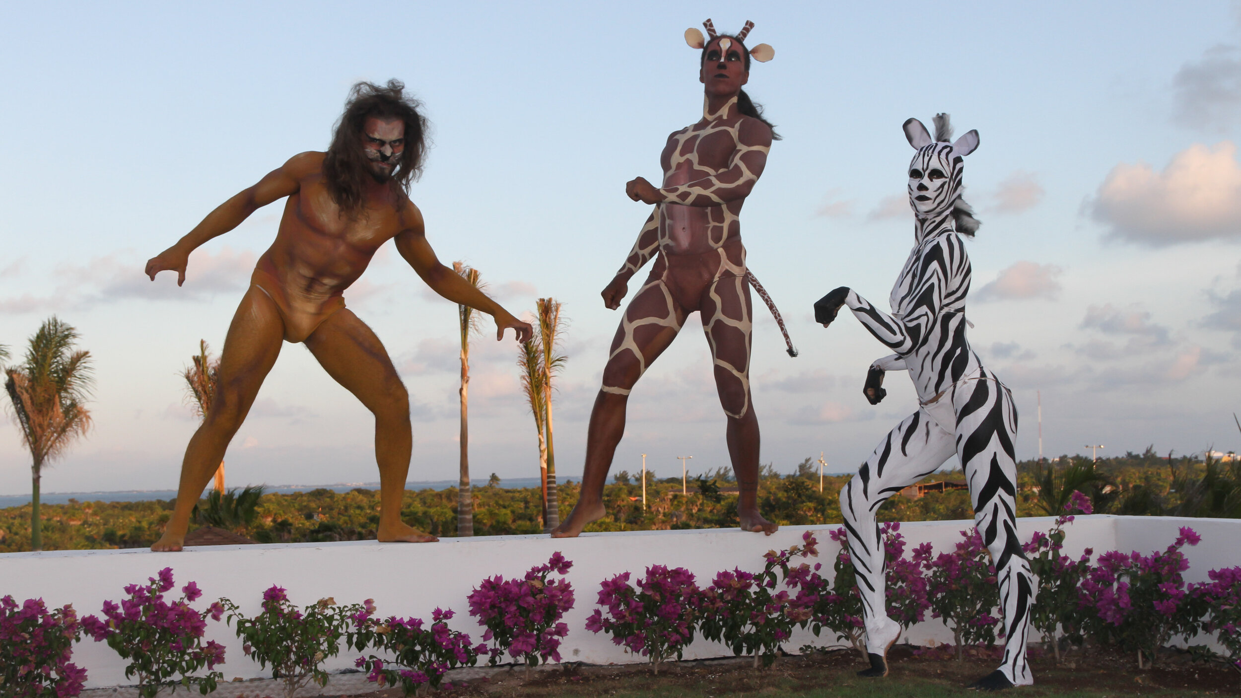 Bodypainting Animal Characters, Guest Welcome and Photo Opportunity, Cancun, Mexico