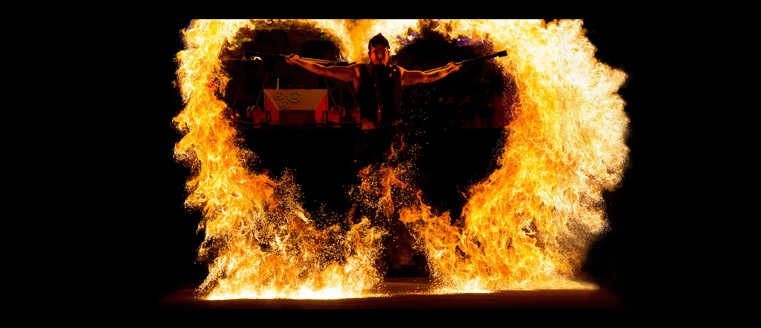 __PHOENIX_Powerful Steampunk Dragon's Breath Heart12_International Beer Festival Qingdao_China.jpg