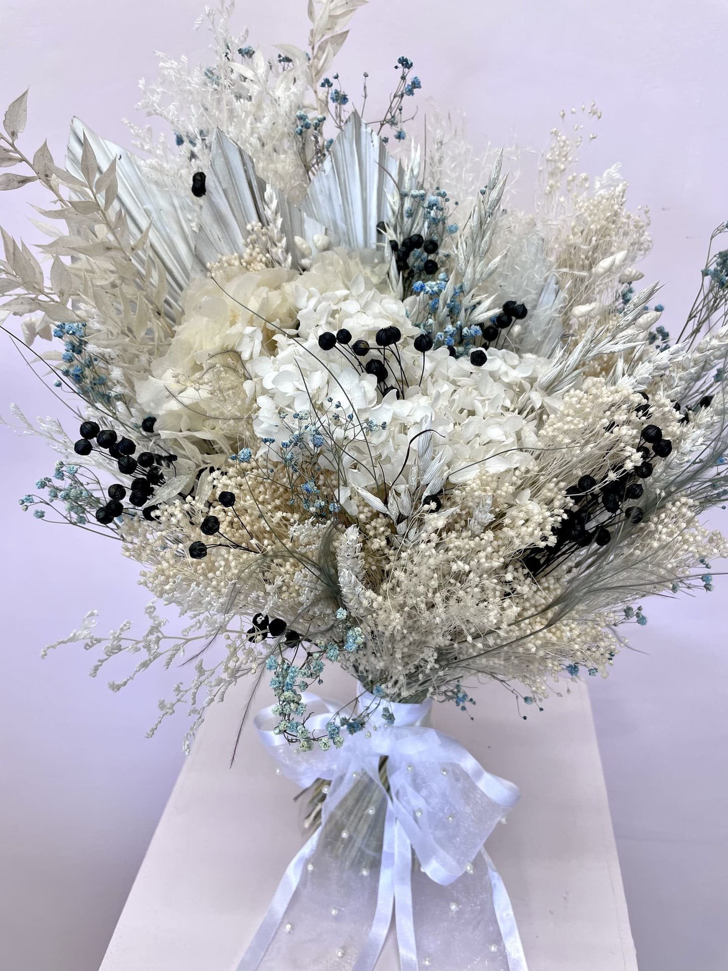 dried-flower-bouquet-bow-pearls.jpeg
