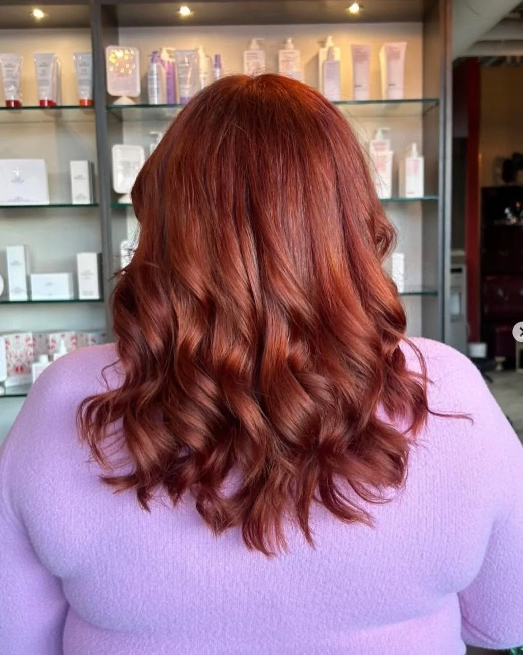 A stunning fiery colour paired with a big chop? 

There is truly nothing we love more than a big change. 

This one brought to you by: @hairbyariannag at West 85th.