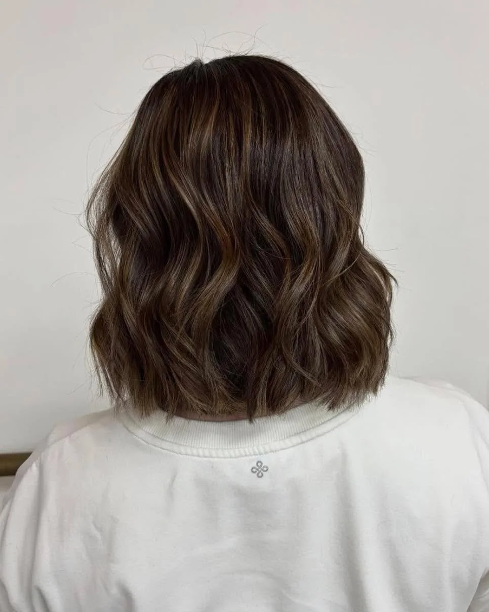 Seamless colour for an effortless grow out? Say less. 

Tom (@tprescott_hair ) added stunning depth to this clients hair with Aveda full-spectrum Demi and Aveda nine lift lighter. 

Swipe to see where we started and book in with Tom at East Village
