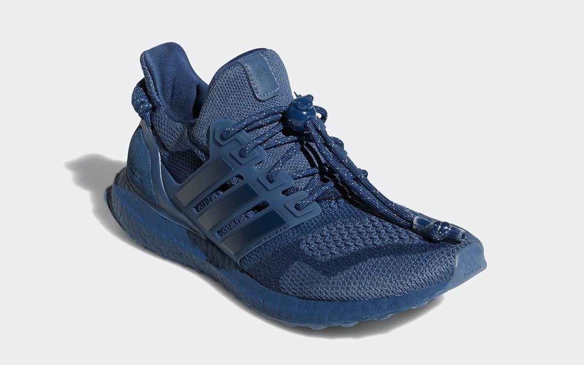 Beyoncé-IVY-PARK-x-adidas-Ultra-BOOST-OG-Blue-GW8682-3.jpeg
