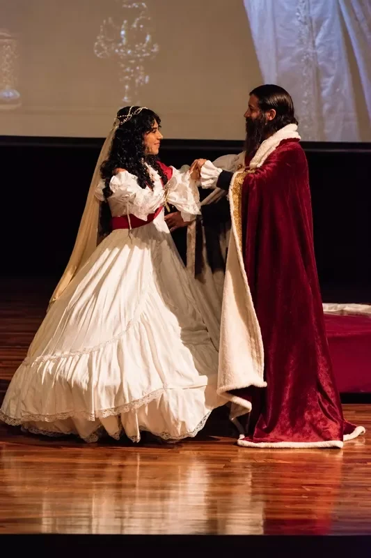 gala-sandi-aniversario-luctuoso-martes-de-opera-018.webp