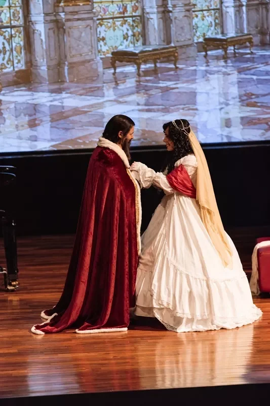 gala-sandi-aniversario-luctuoso-martes-de-opera-021.webp
