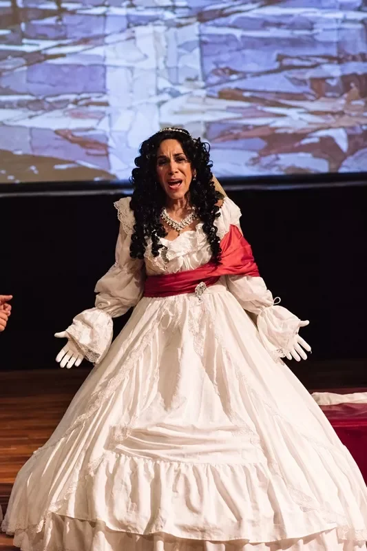 gala-sandi-aniversario-luctuoso-martes-de-opera-022.webp