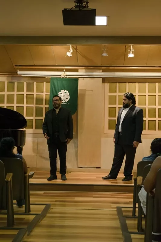 Los tenores David González y Antonio García se presentan en el Museo Casa de Carranza.  