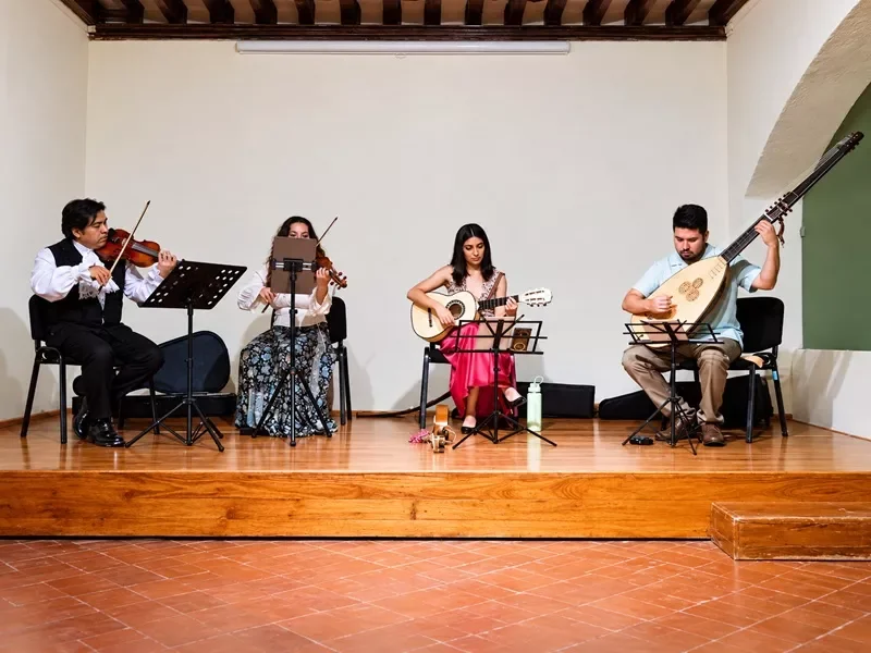 El ensamble Nayandé se presentó en el Museo de las Intervenciones. 