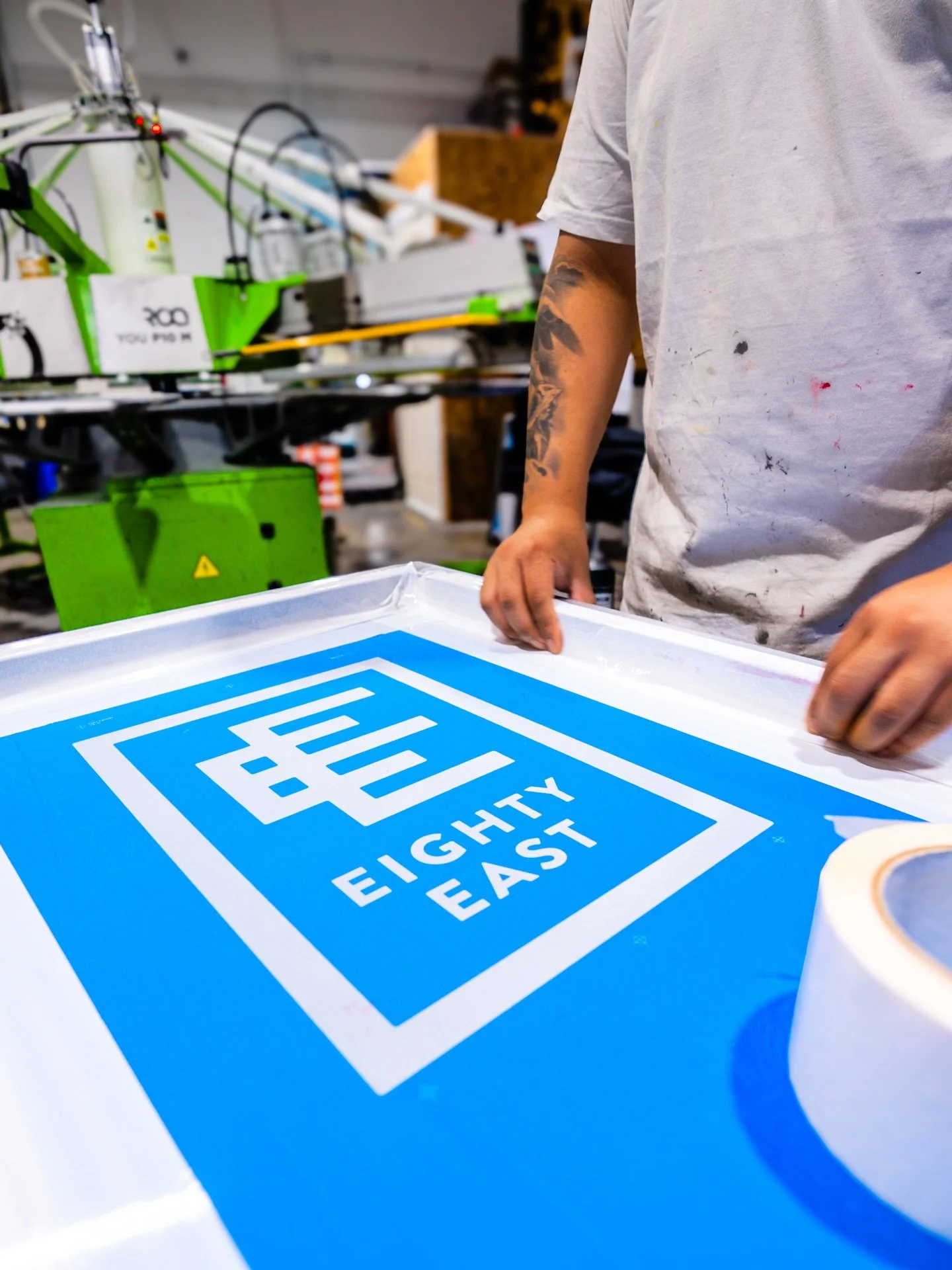 Prepping @80_east_cali for the press🔥 
#freshpressink #presslife #customshirts #roseville