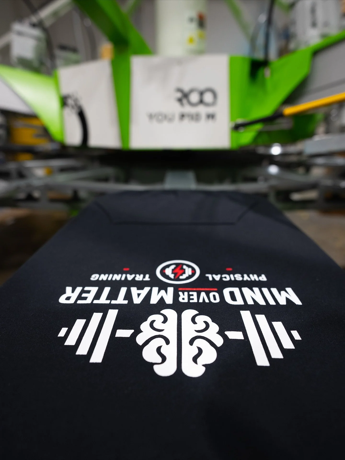 Precision prints built for those who push past limits!! 🧠 🏈 
#freshpressink #customprints #screenprinting #roseville