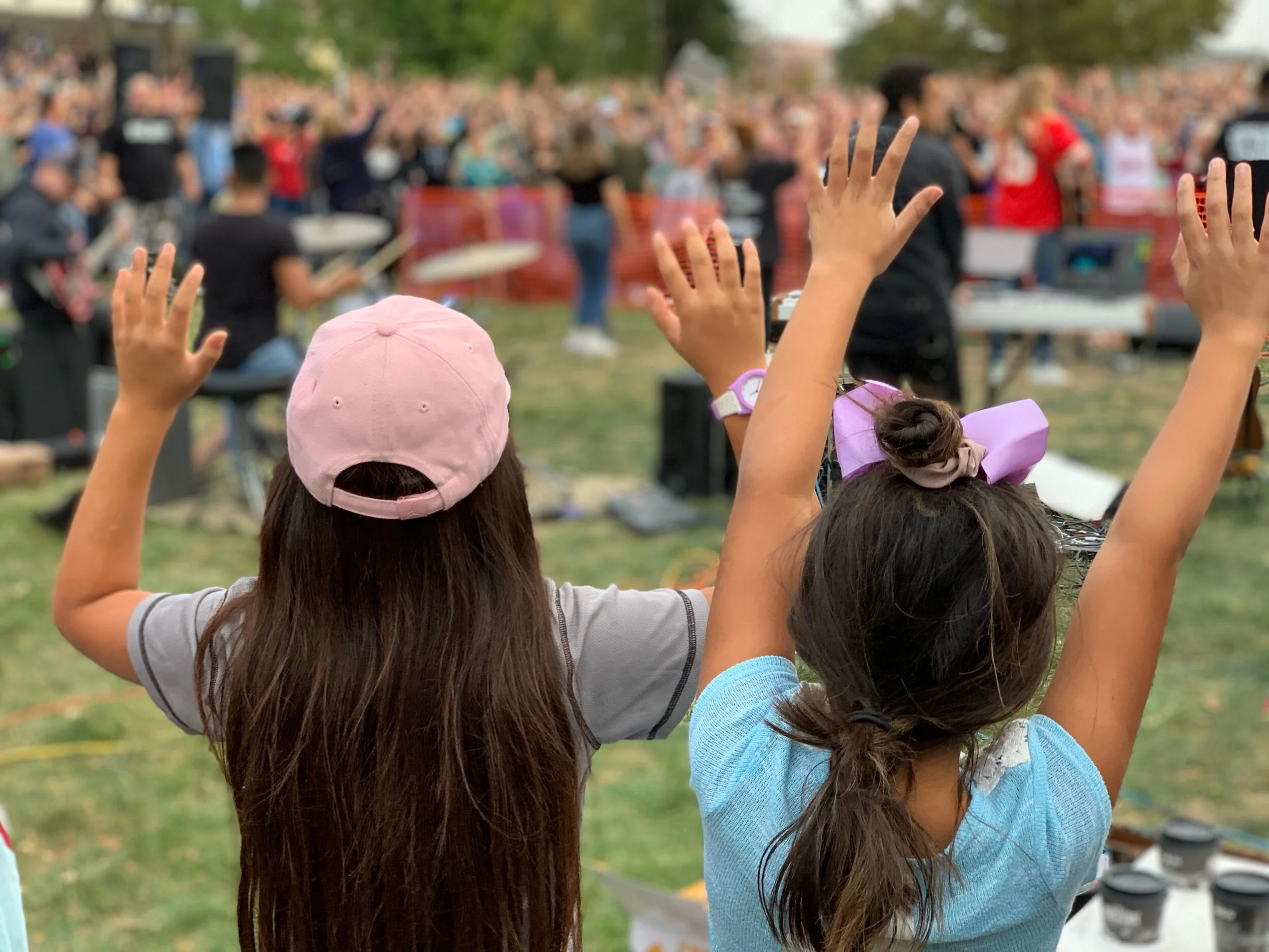 LET US WORSHIP! CHURCH, LET US UNIFY! 