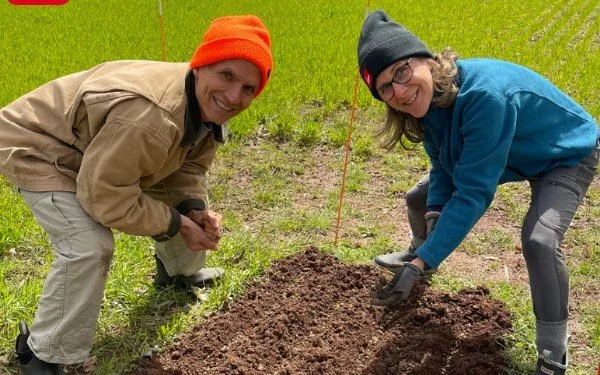 Building a Sustainable Life with Jason & Deb DeSalvo and Ethos Farm to Health