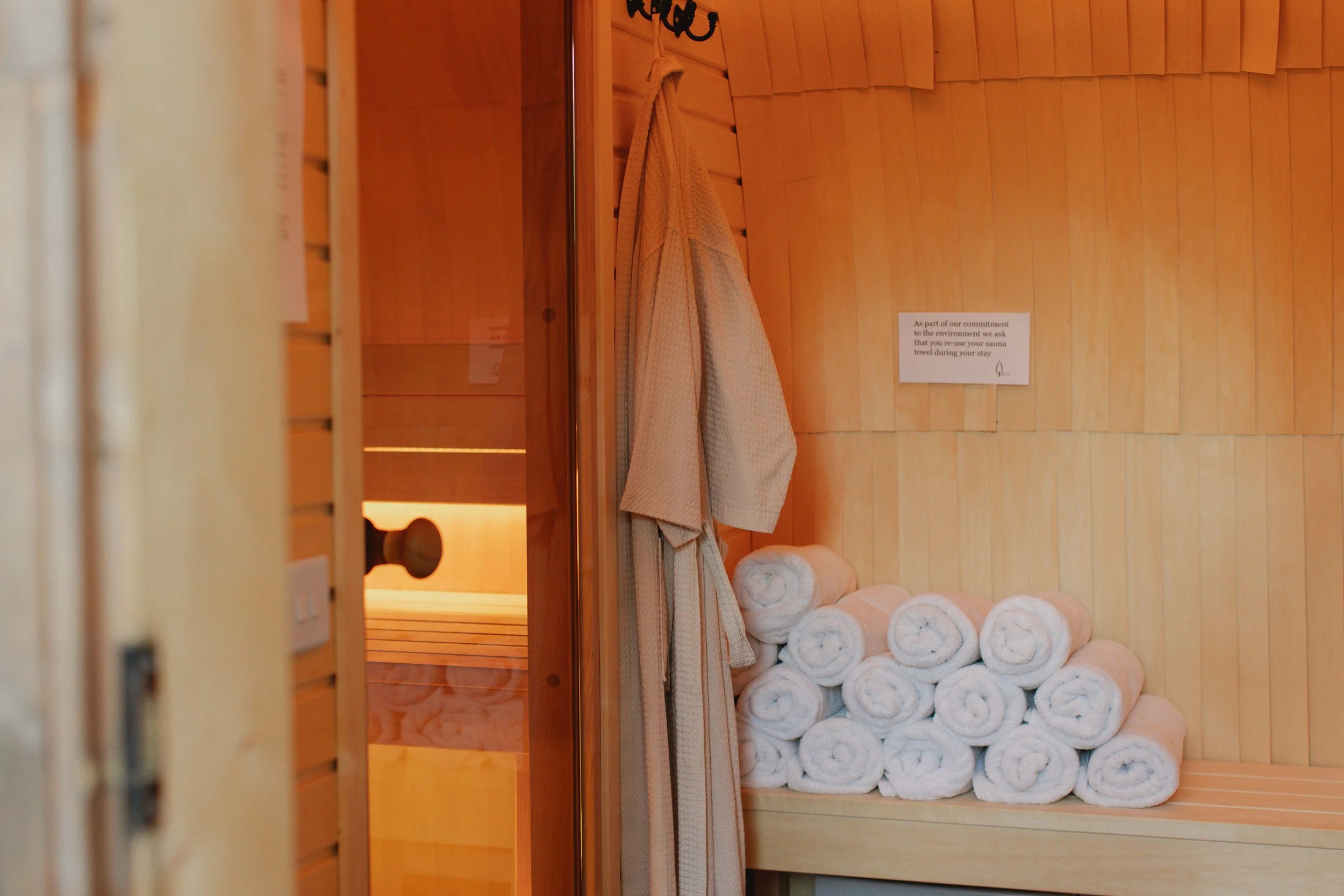 Why Saunas Should Be a Part of Your Weekend Wellness Retreat