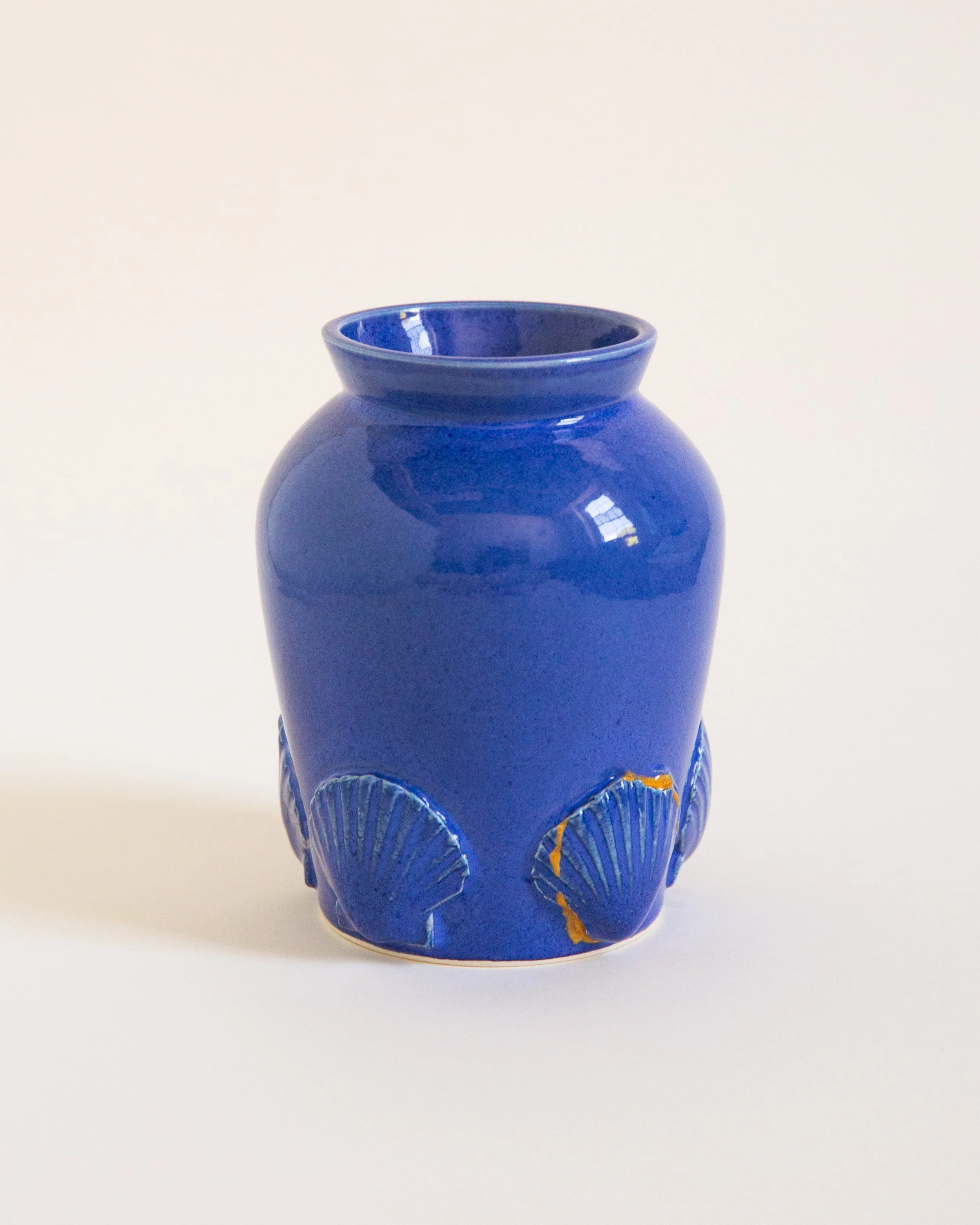 Coquille Kintsugi Vase, Cyanus blue