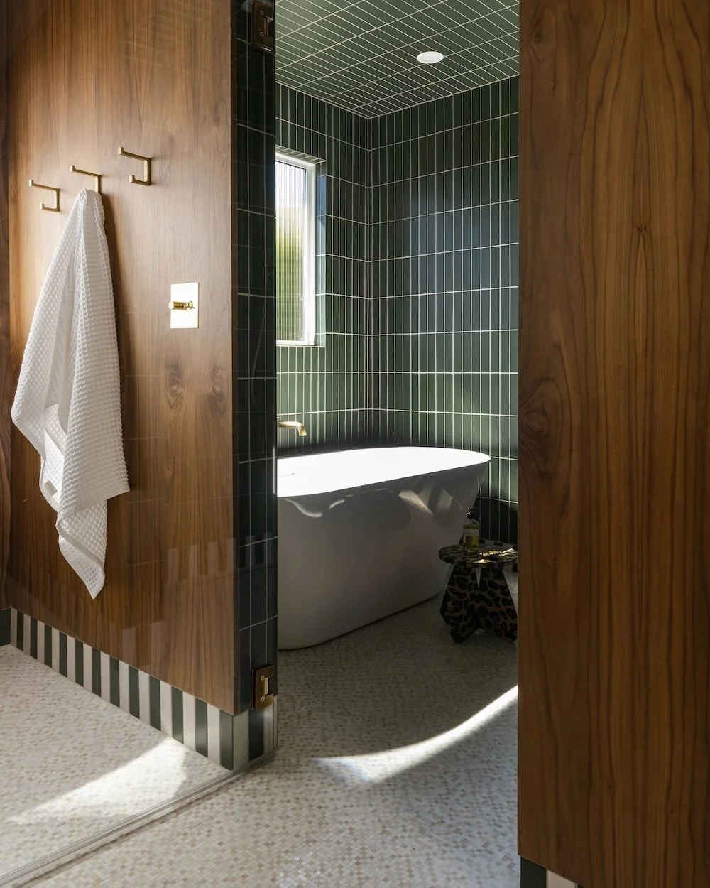 Green tile bathroom.jpg