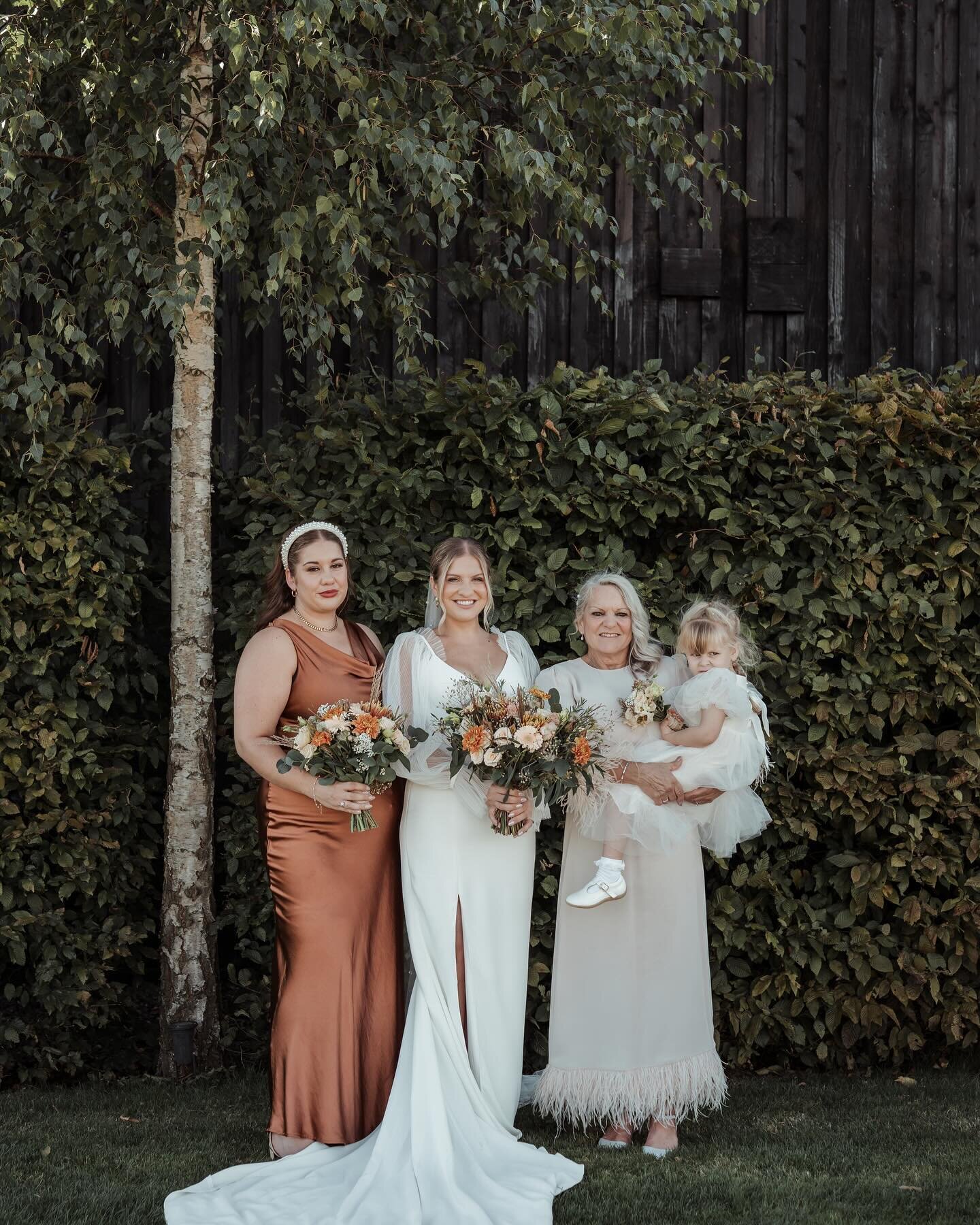 Happy international women&rsquo;s day 💪🏼 
From me and some of my favourite ladies big and small.
Dress @alenaleenabridal @bridalwarwickshire.
Hair @alicederbyshire 
Makeup @bryonydaltonmakeupartist 
Bridesmaid dresses @sixstories.
Venue @primrosehi
