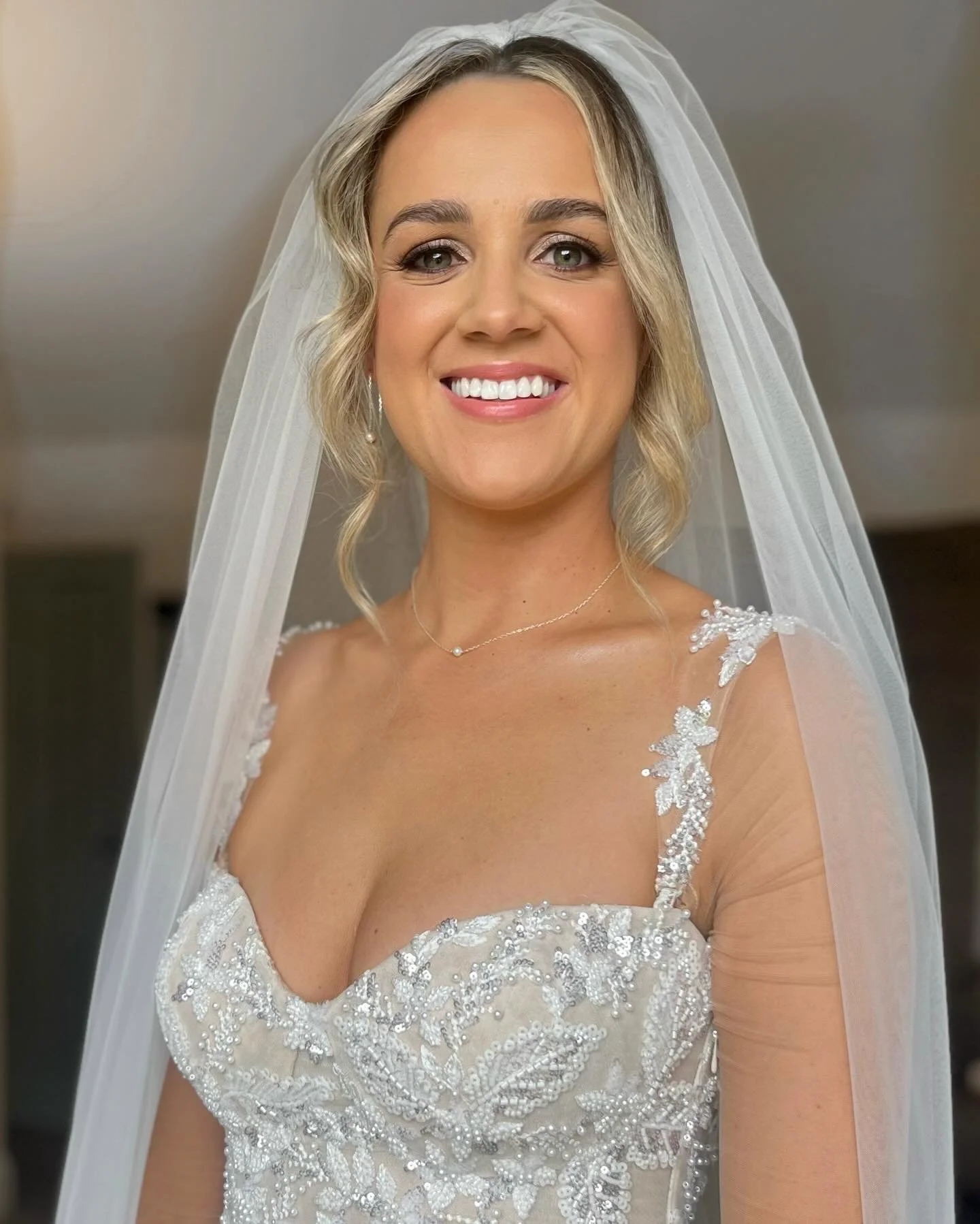 Natalie ✨
Loved creating Natalies modern glam.
Dress @galialahav
Hair @fallonhairandmakeupteam
Venue @crippsbarn
.
.
#makeup #makeupartist #crippsbride #bridalmakeup #galialahav #cotswoldwedding