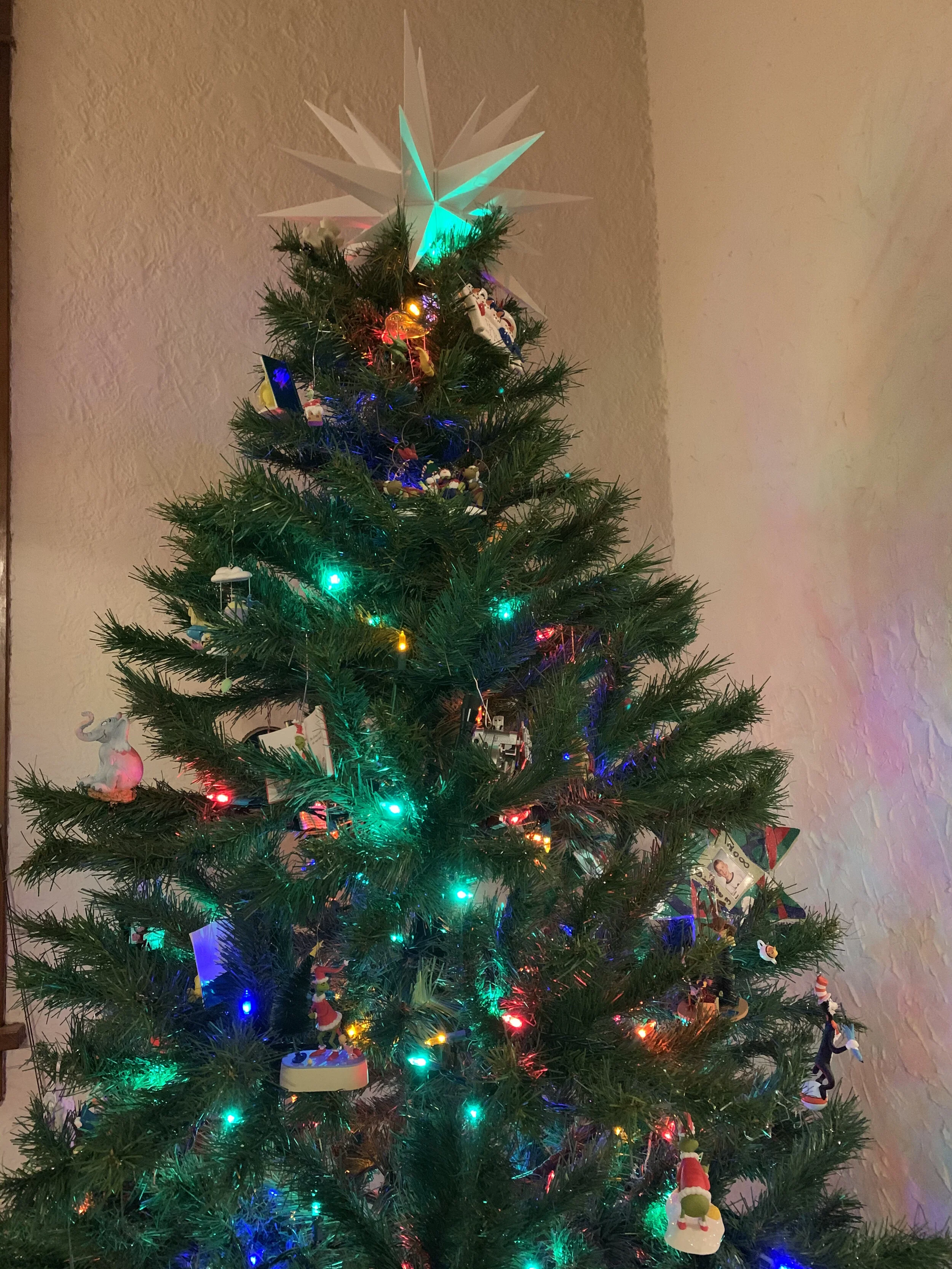 Christmas_Tree.jpg