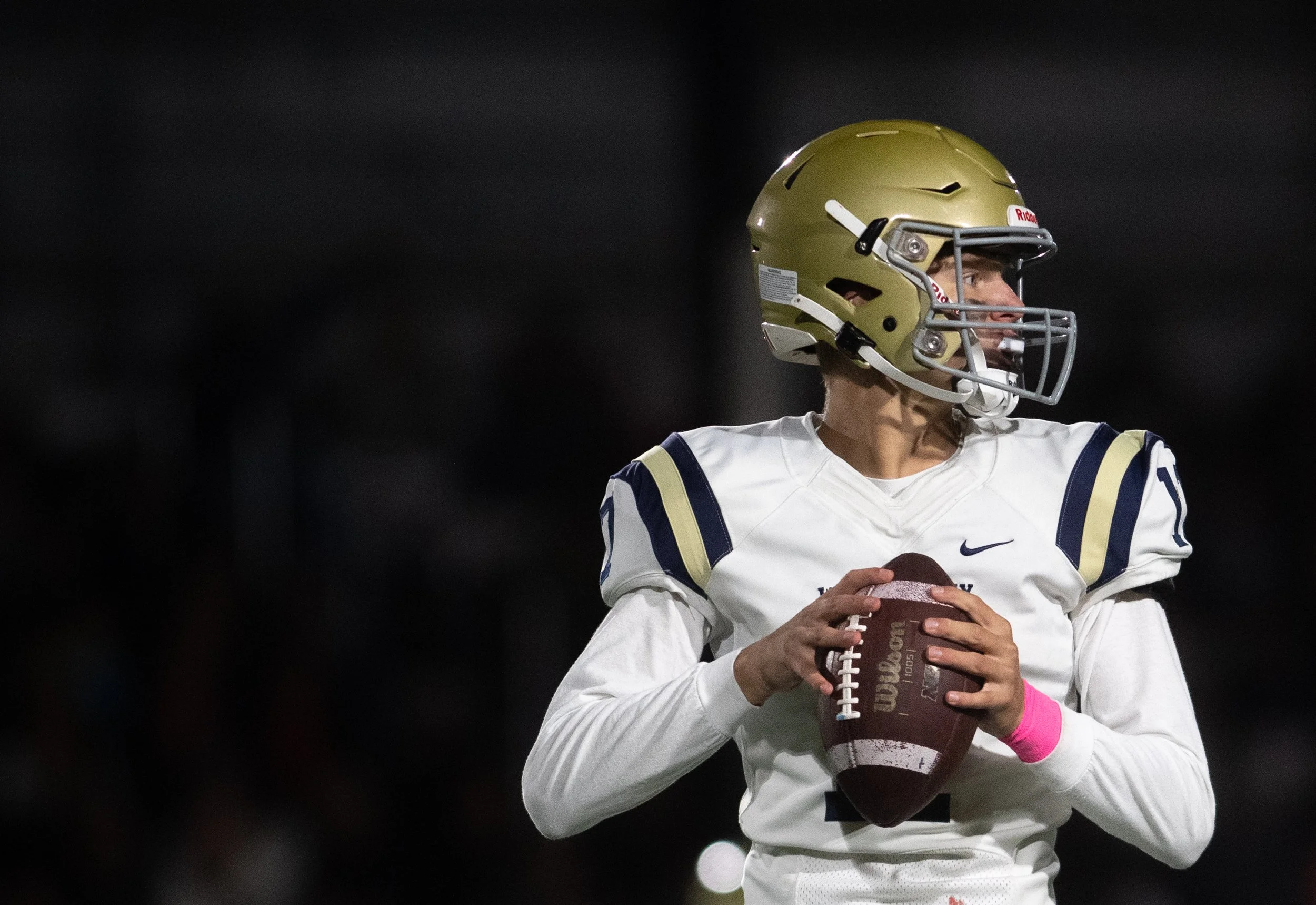 102122-cgt-spt-galleryWAvssilverton -07-kg.JPG