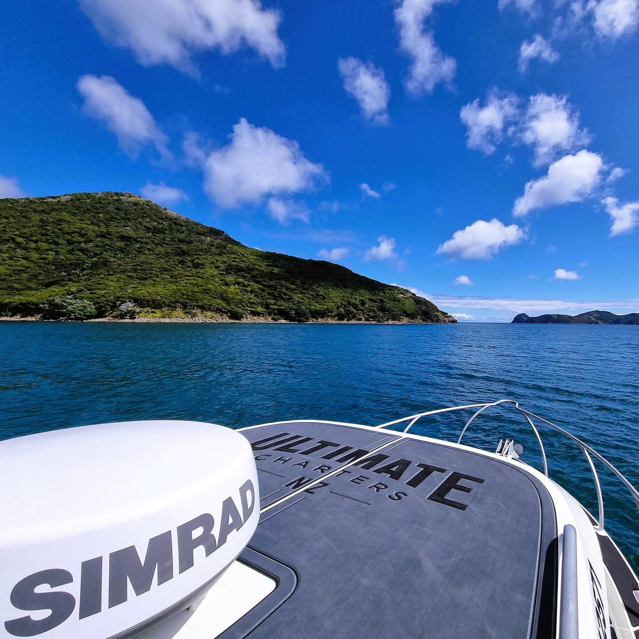 Navigating our way through paradise with @simradyachting 🛥

#ultimatechartersnewzealand #ultimatecharters #simrad #fishingcharters #greatbarrierisland #Aotea