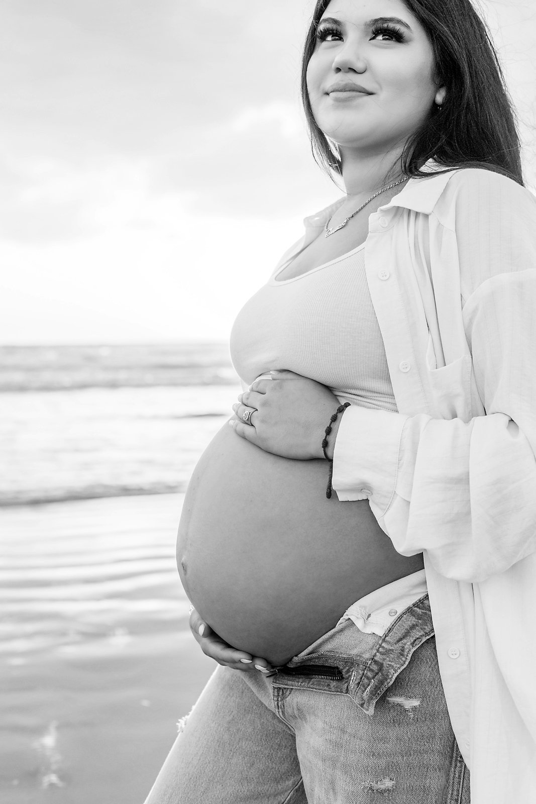 0086_Maternity_Black and White_Web Only.jpg