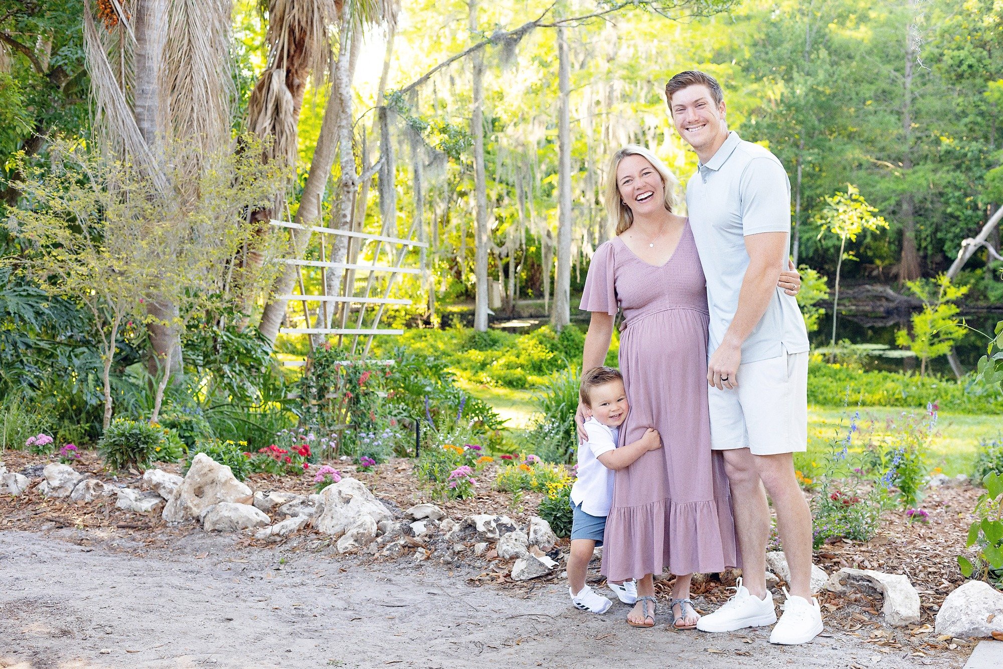 Your body is doing the most beautiful work&mdash;let&rsquo;s celebrate it. Maternity portraits are more than pictures&mdash;they&rsquo;re a celebration of strength, softness, and anticipation. 

Whether you're glowing at the beach, in a nature preser