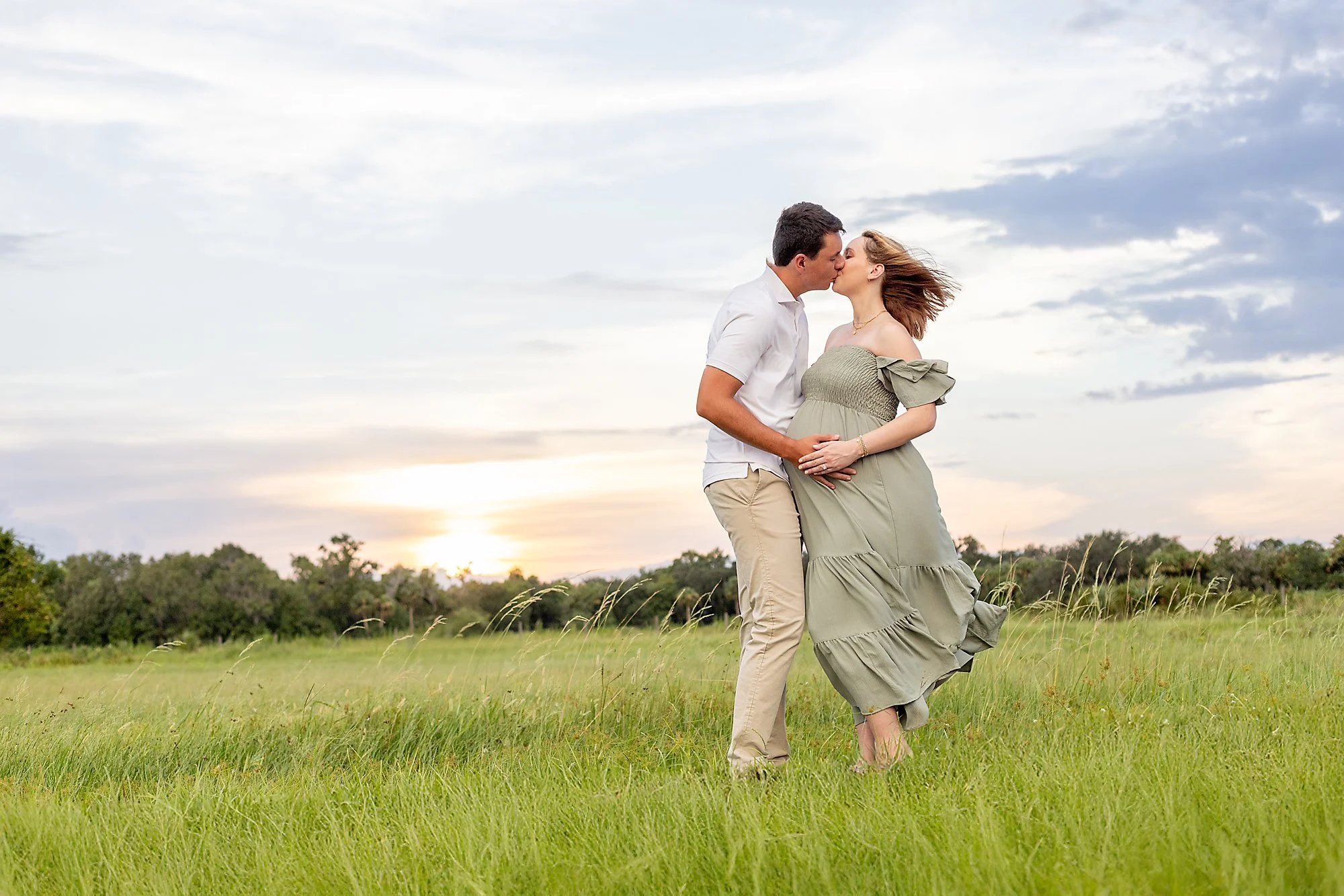 The other day, I went back to one of my all-time favorite fields, just in time for golden hour and the most gorgeous wind-swept sunset. 🌾☀️

She wasn&rsquo;t planning to do maternity photos at first. Like so many mamas, she felt the quiet social pre
