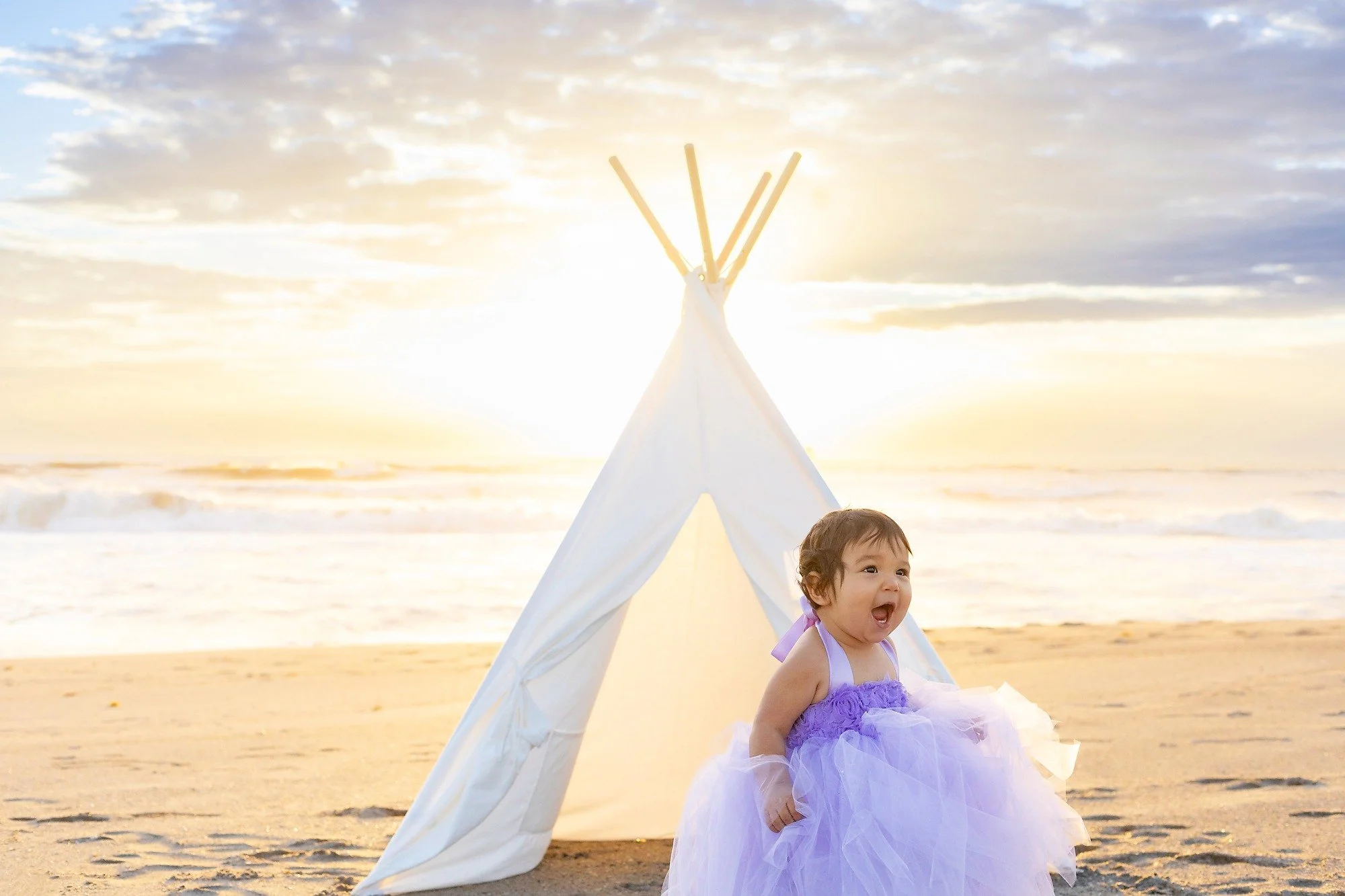 This photo = my current energy 😆🤍

If you&rsquo;ve seen my recent posts or my very secret-style stories and thought,
&ldquo;Okay&hellip; what is she building?&rdquo;

Here it is 👇

I created Capture It! Their Childhood because moms deserve more th