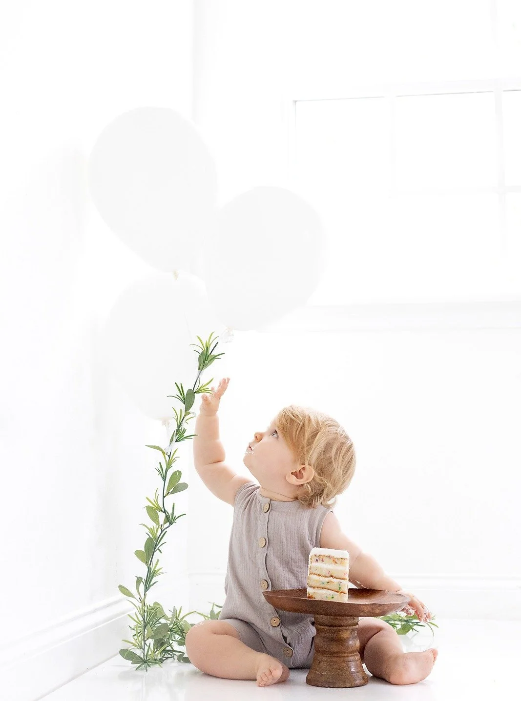 They start so tiny you&rsquo;re afraid to put them down.

And then suddenly you&rsquo;re planning a first birthday.

A cake smash isn&rsquo;t just about frosting and giggles. It&rsquo;s about marking the close of babyhood. It&rsquo;s that moment when