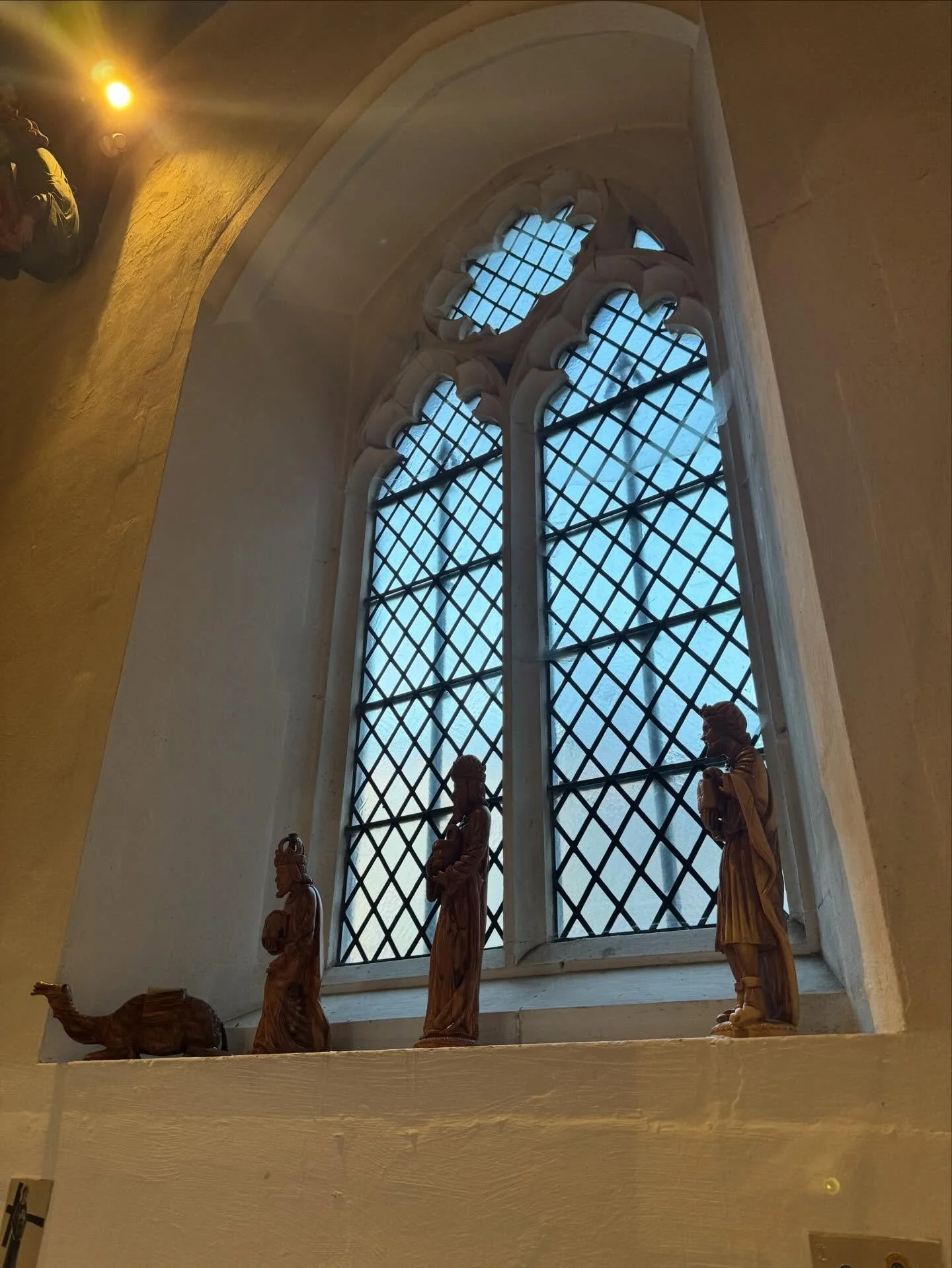 Our magi are on the move &amp; appear to be following the star 🌟! Join us https://www.stbenetschurch.org/xmas. #achurchnearyou #itstartedwithlove #viewfromthecurate
