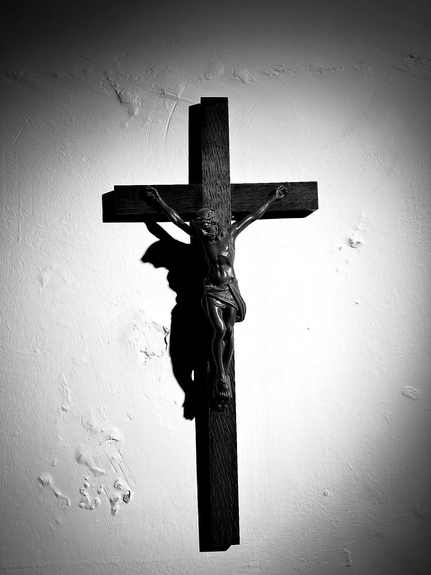 Stations of the Cross. Saturdays in Lent after the 9am Eucharist, or head to our website to journey the stations on your phone or computer. Link in bio. 
#stationsofthecross #lent #drawnear