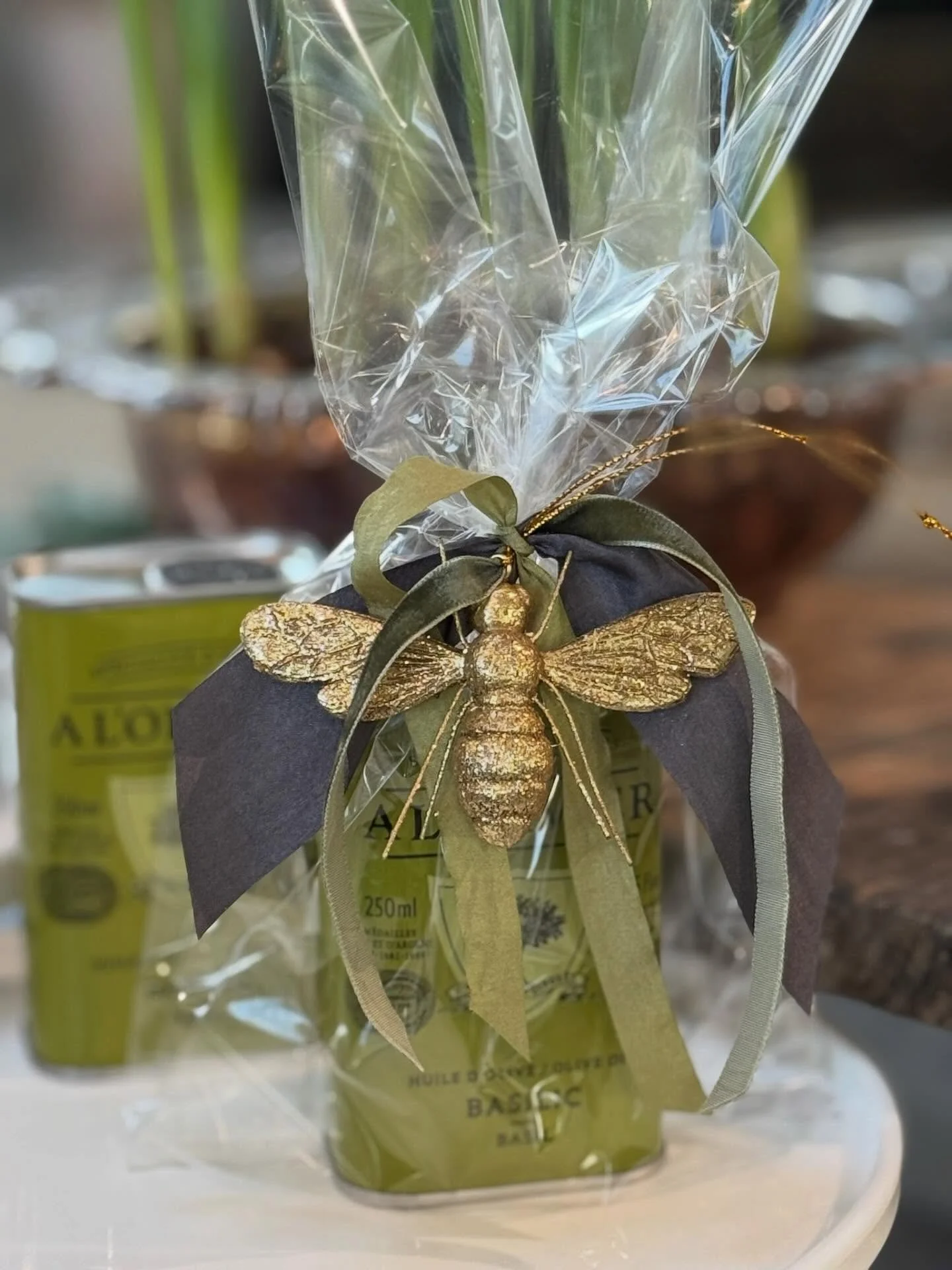 Gift season is calling&hellip; and COSY has you covered. The perfect gift and prettiest ribbon is all here! 

#cosy #cosyhouse #giftinspo #holidaygifts #shopsmall #shoplocal #shoplocalutah #stgeorgeutah #stgeorge #holidaygiftideas