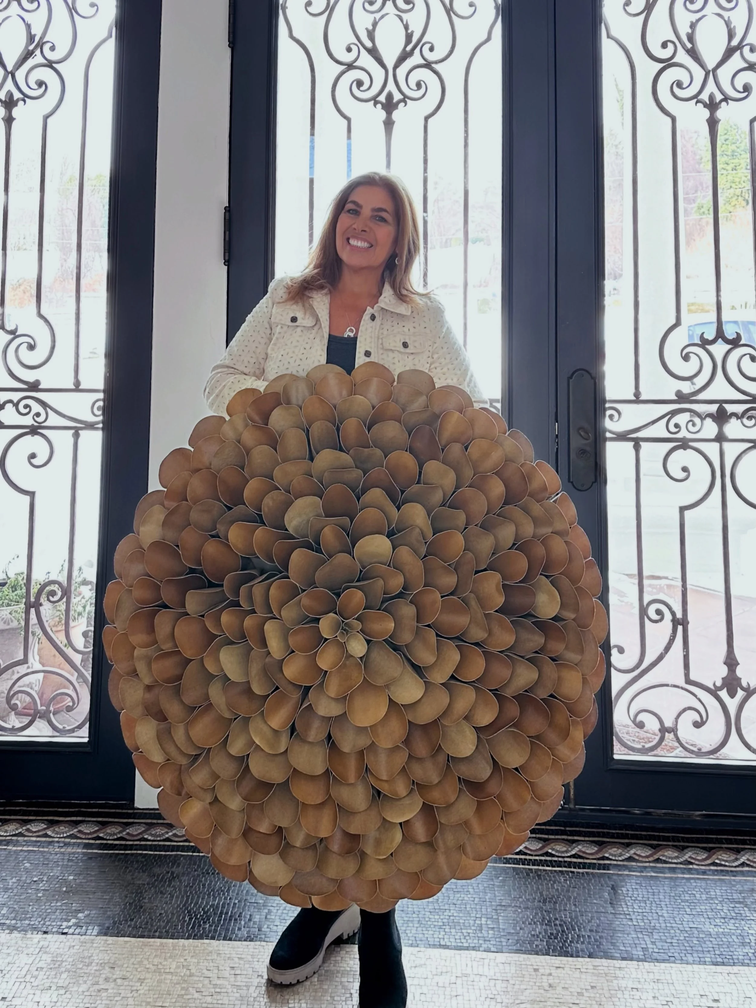 New color. New size. Ready to be delivered and installed! 💛🤎

Busy days at my studio as I get ready for my solo show at the Consulate of Argentina in New York on June 11. It is a big responsibility and an honor to represent my country in such an am