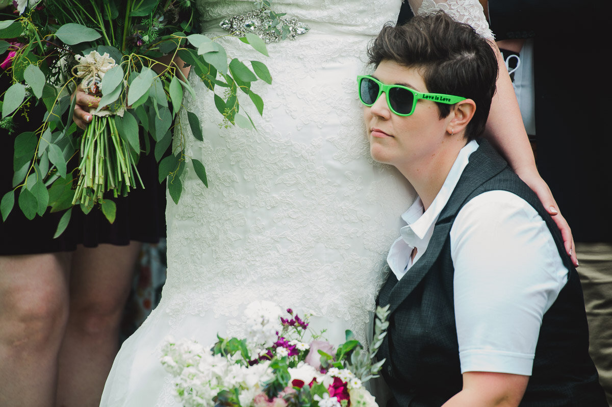 lgbtq-gay-wedding-vancouver-island-maplegrove-41.jpg