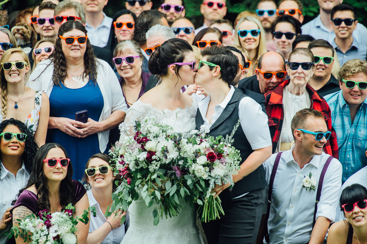 lgbtq-gay-wedding-vancouver-island-maplegrove-42.jpg