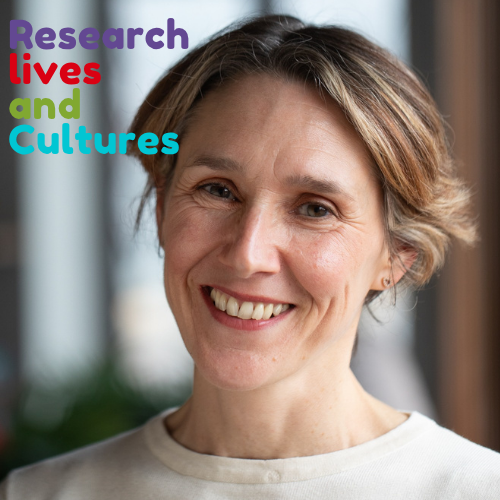 Integrating coaching in academic work